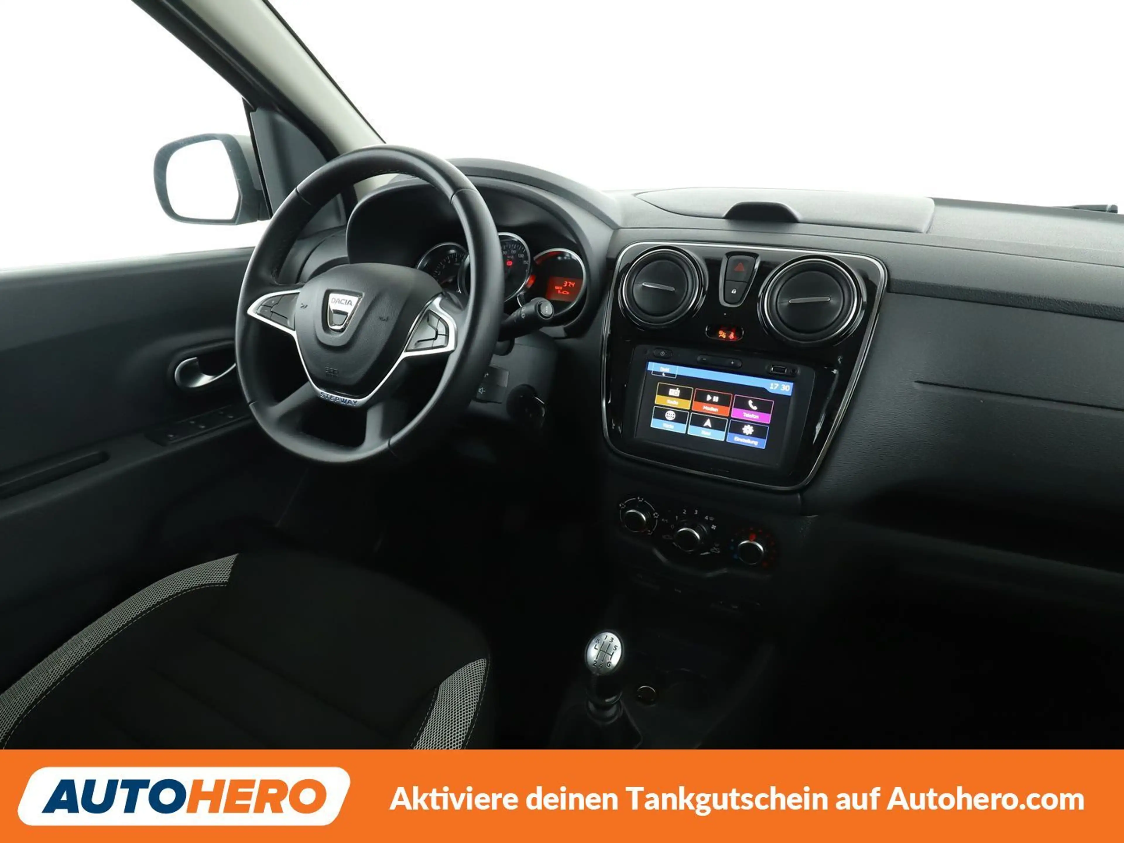 Dacia Lodgy 1.3 TCe Stepway Plus — photo 13