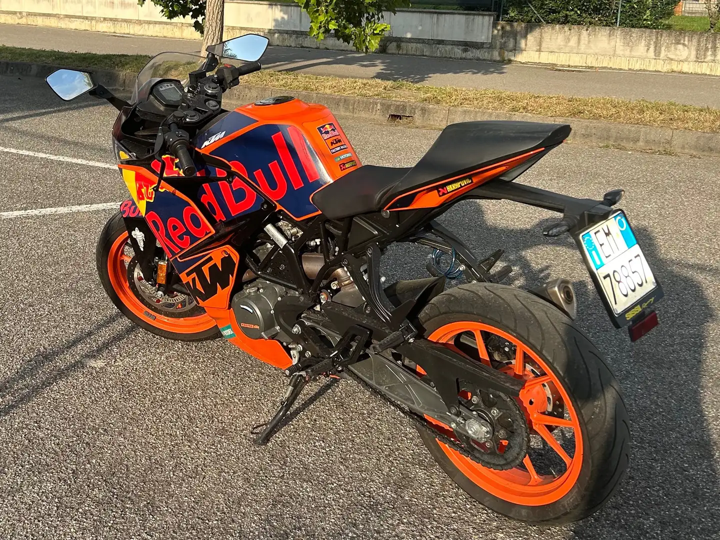 KTM RC 125 Černá - 2