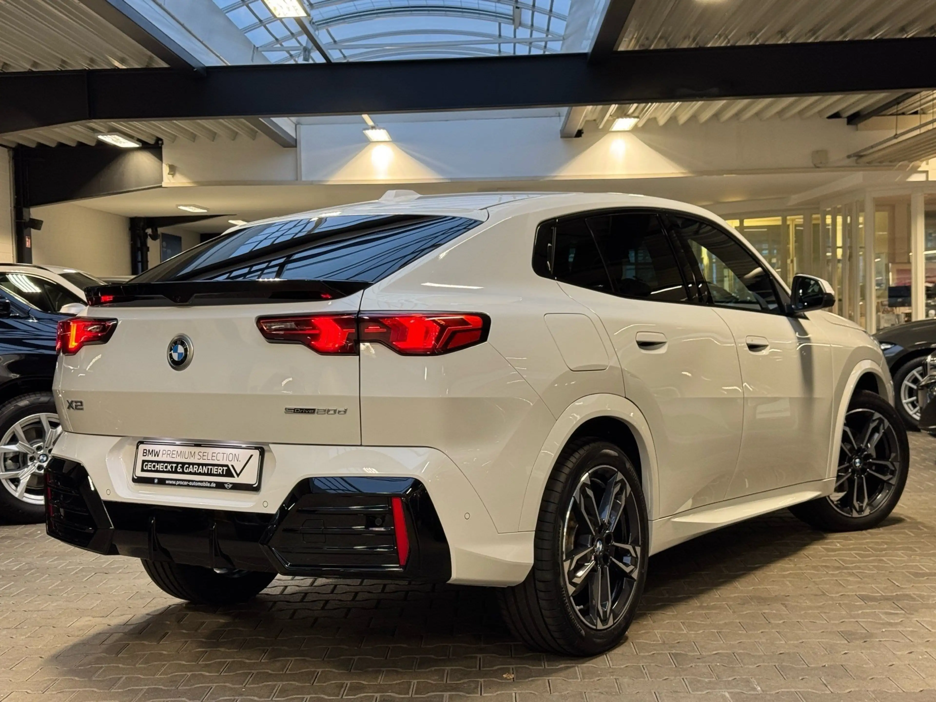 BMW X2 sDrive20d M Sport DA Prof 360° HuD H/K Memory — photo 2