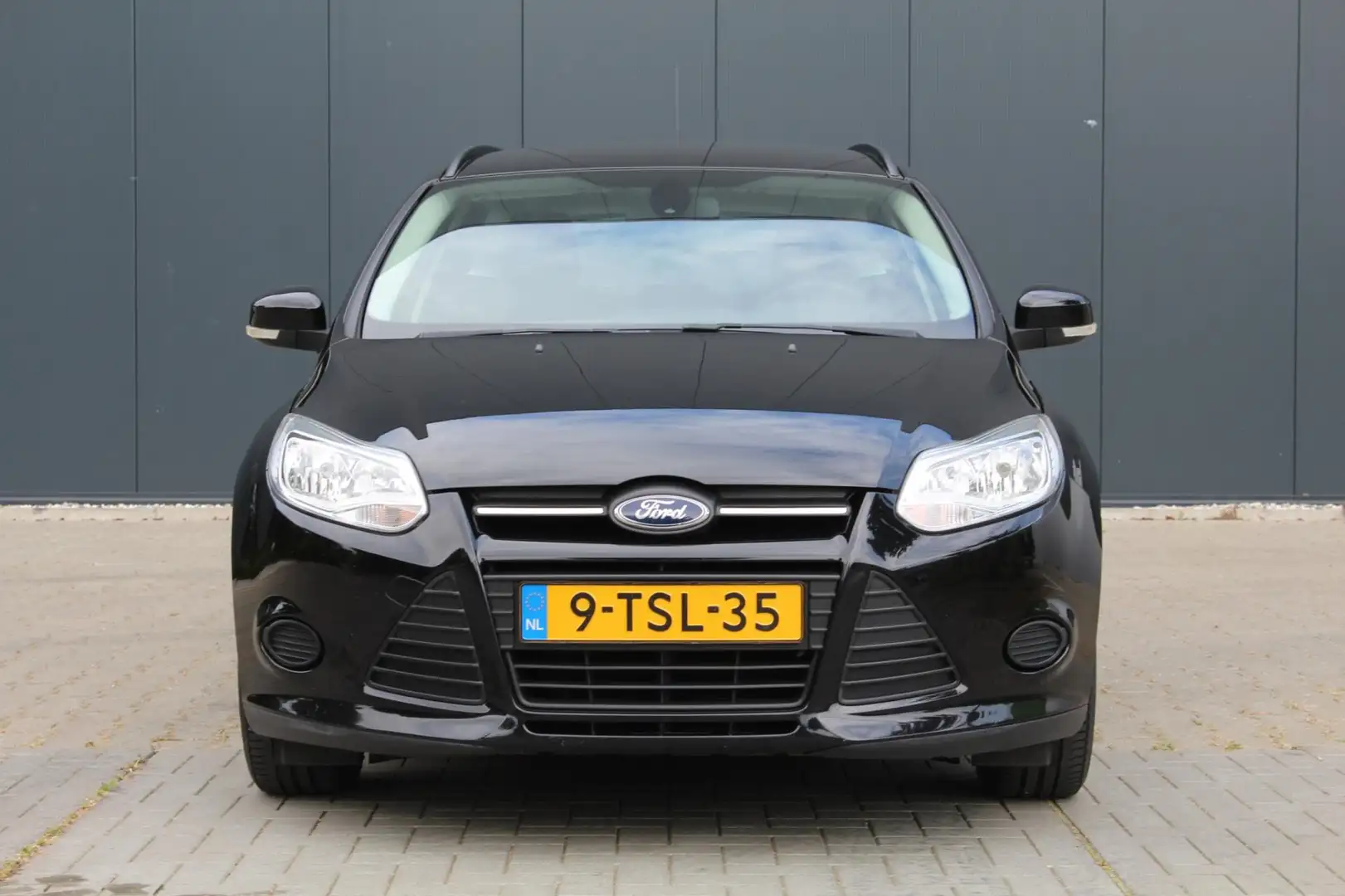 Ford Focus Wagon 1.0 EcoBoost Edition | Navigatie | Cruise co Zwart - 2