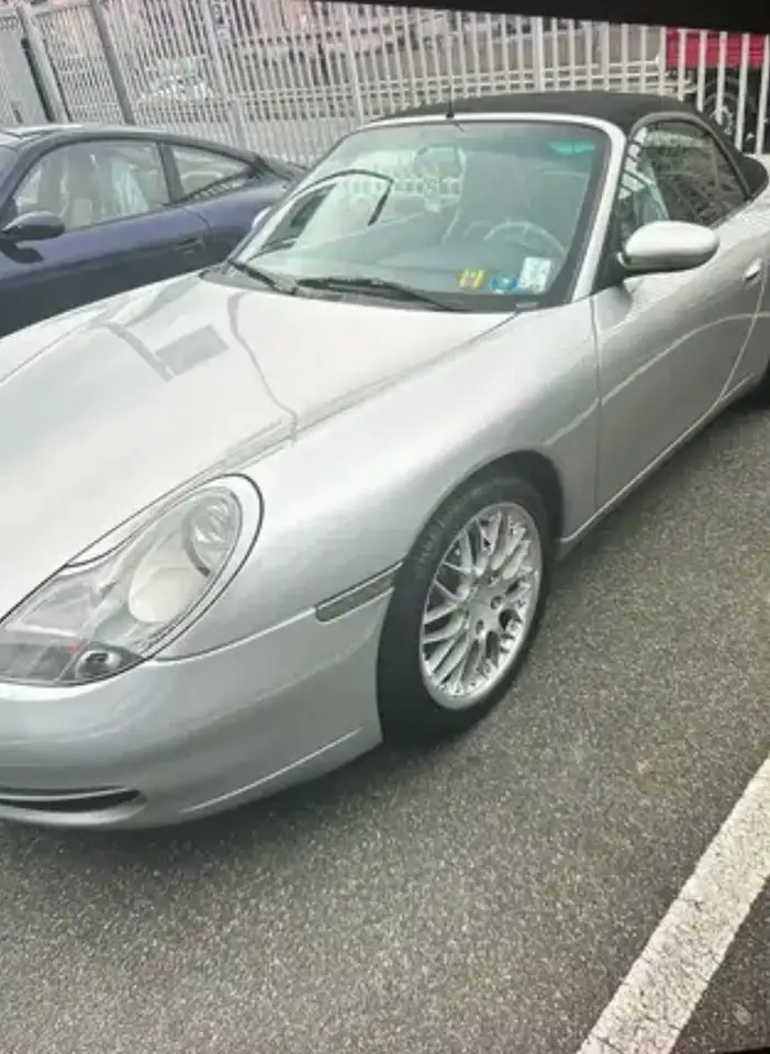 Porsche 911 IV Carrera 996 Cabrio Cabrio 3.4 Carrera 4, foto 1