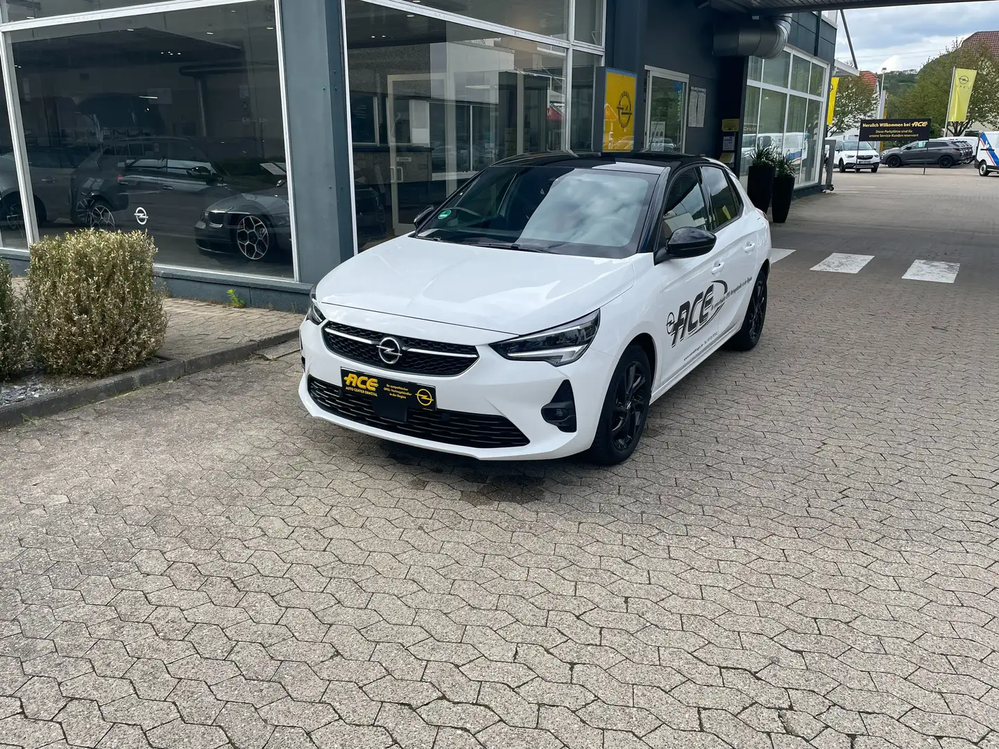 Opel Corsa GS Line*Kamera*KlimaAutomatik*SHZ* Weiß - 1