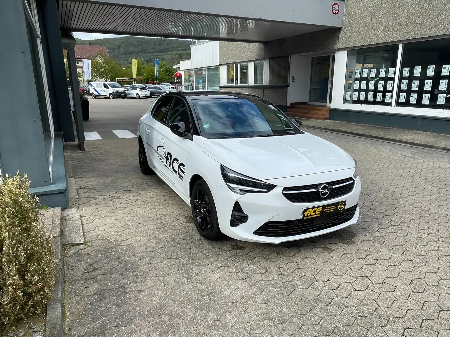 Opel Corsa GS Line*Kamera*KlimaAutomatik*SHZ* Weiß - 2