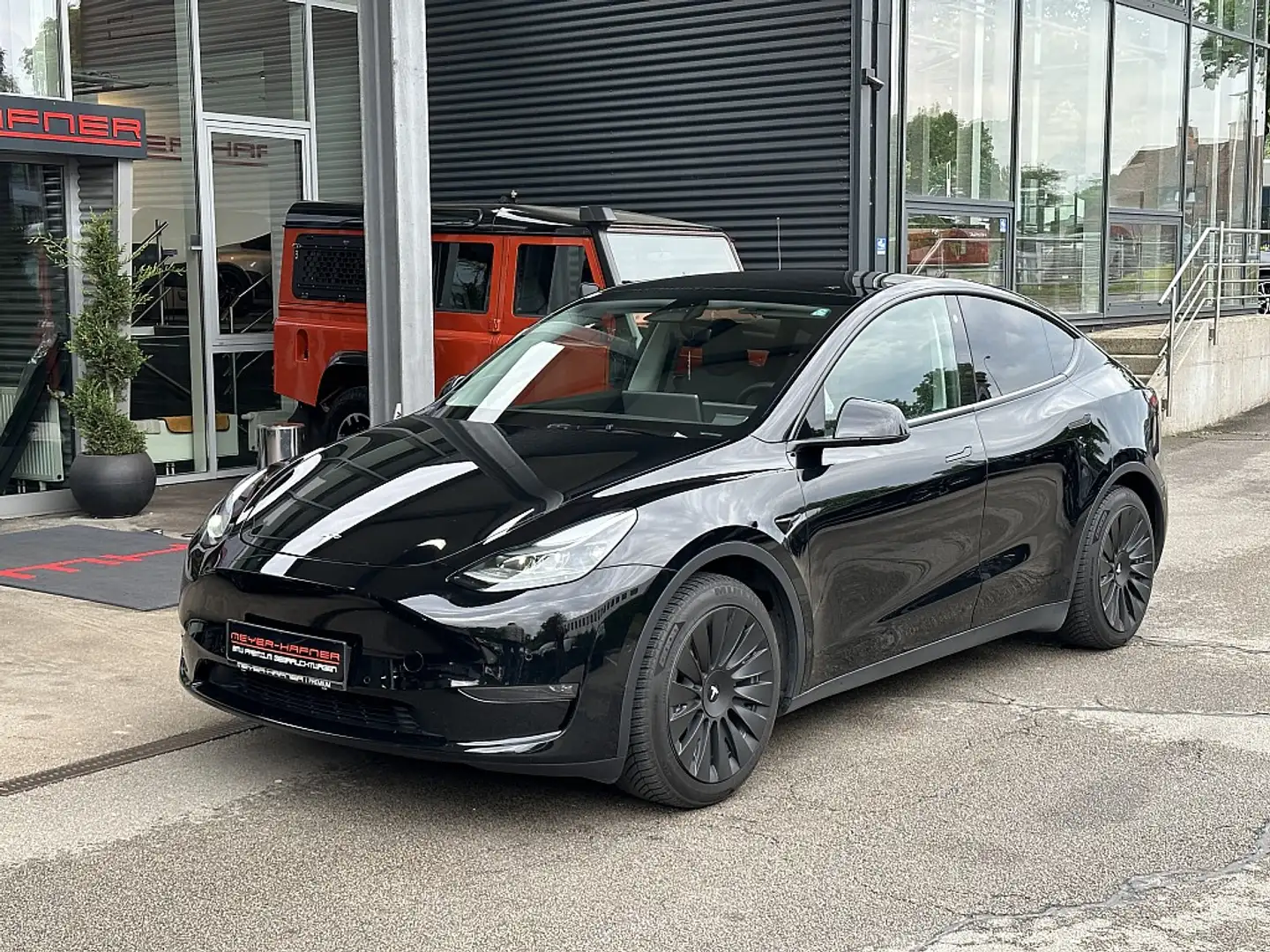 Tesla Model Y Long Range AWD 75kWh Ambientebeleuchtung uvm. Schwarz - 1