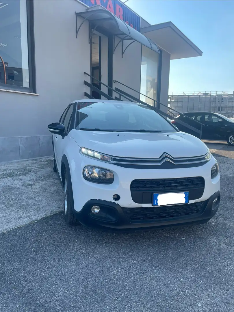 Citroen C3 1.2 puretech Feel s&s 83cv neopatentati my18 Blanc - 1