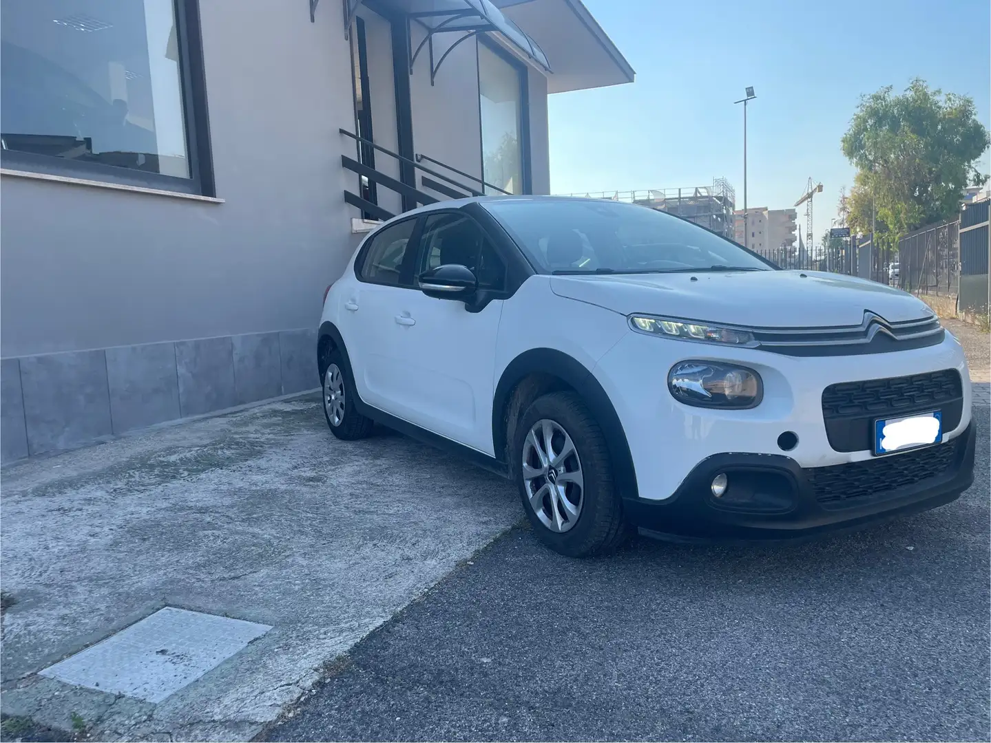 Citroen C3 1.2 puretech Feel s&s 83cv neopatentati my18 Blanc - 2
