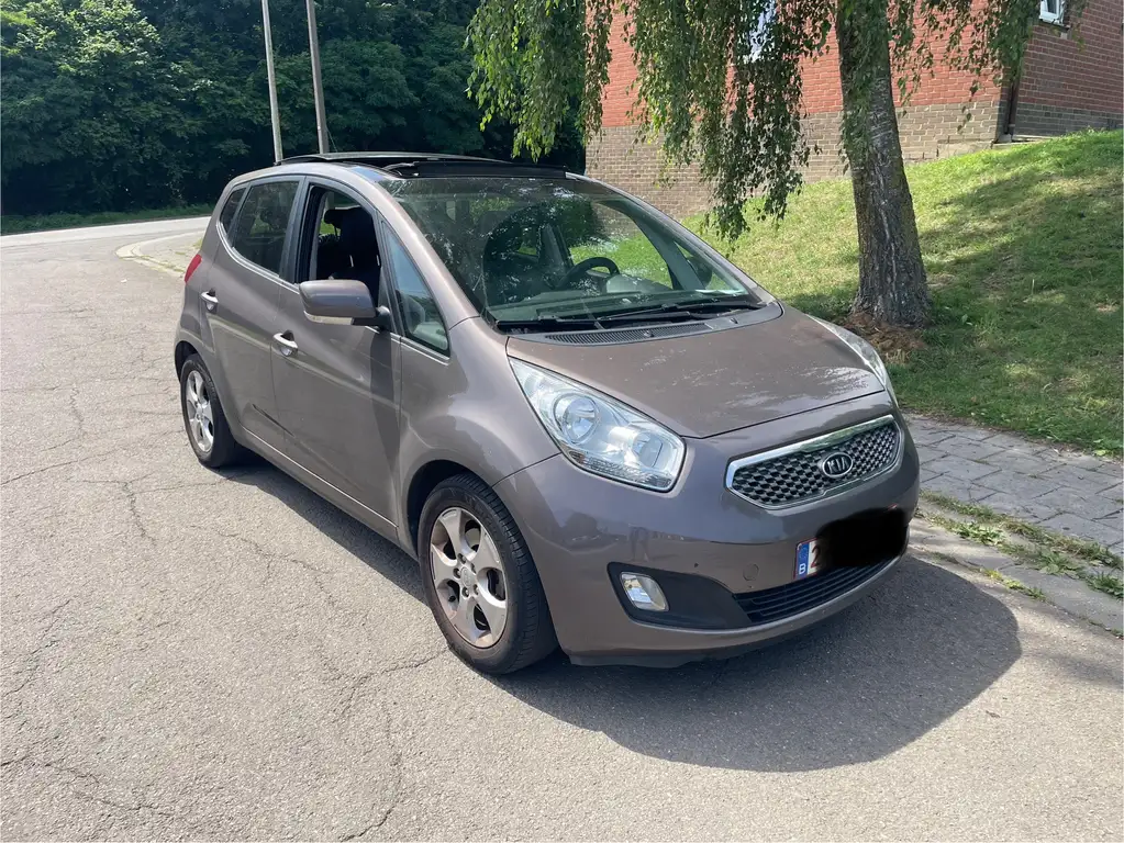 KIA Venga 2010 из Европы — купить под ключ