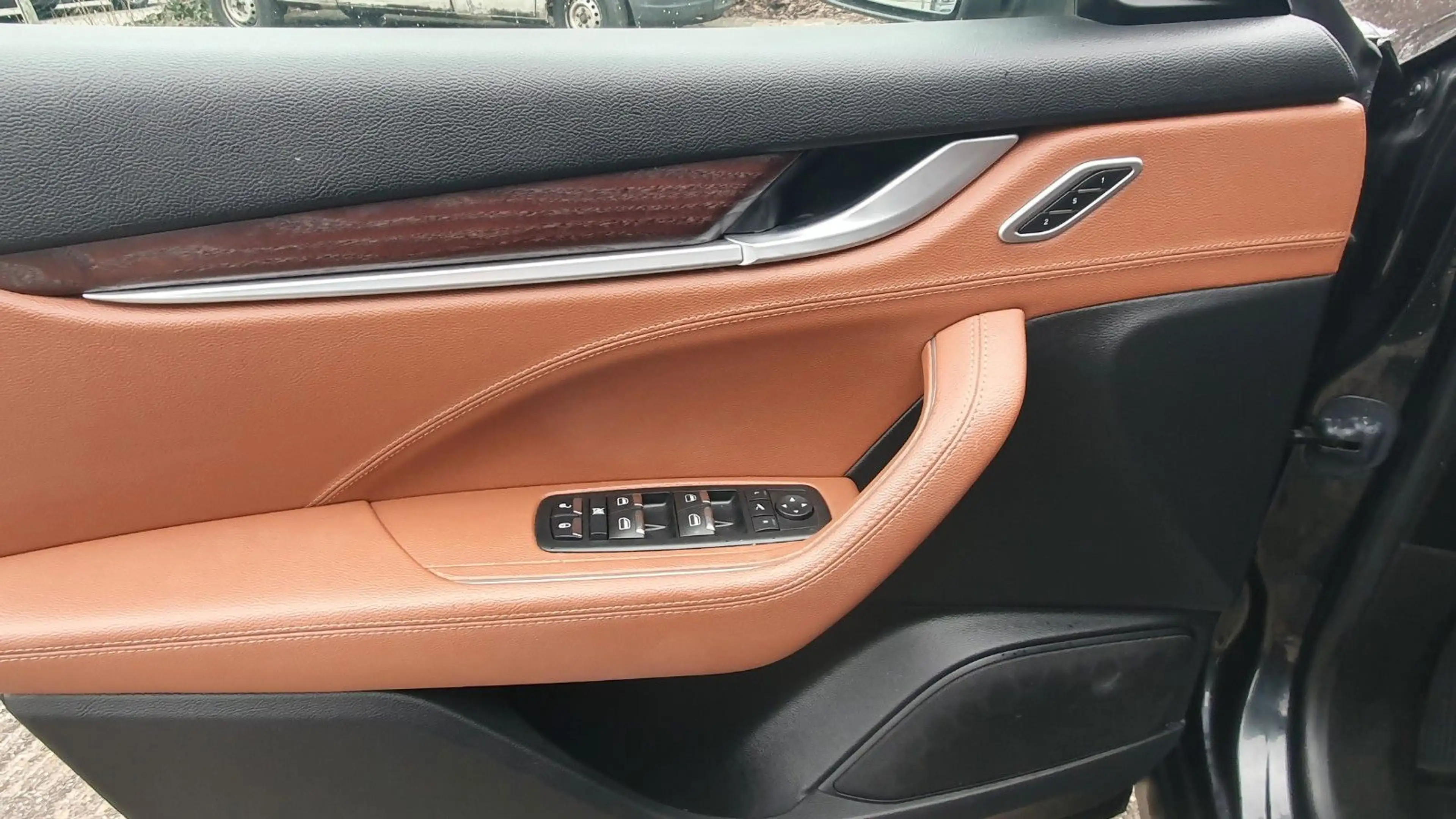 Maserati Levante Diesel,Kamera 360,Keyless, Luftfeder — photo 9