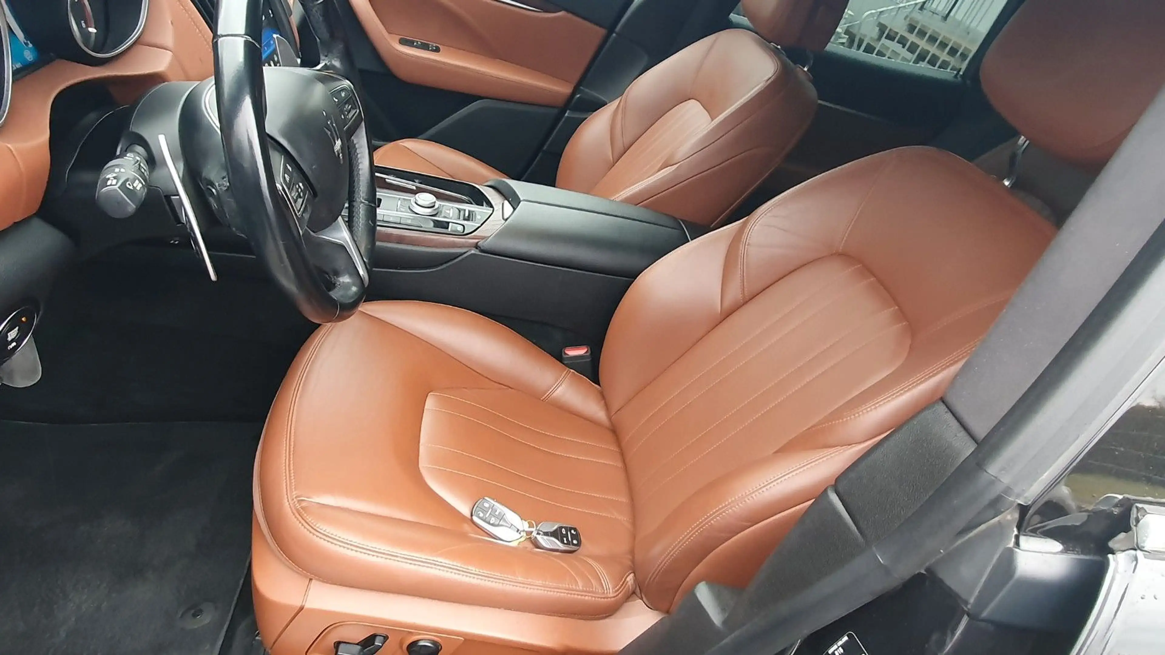 Maserati Levante Diesel,Kamera 360,Keyless, Luftfeder — photo 11
