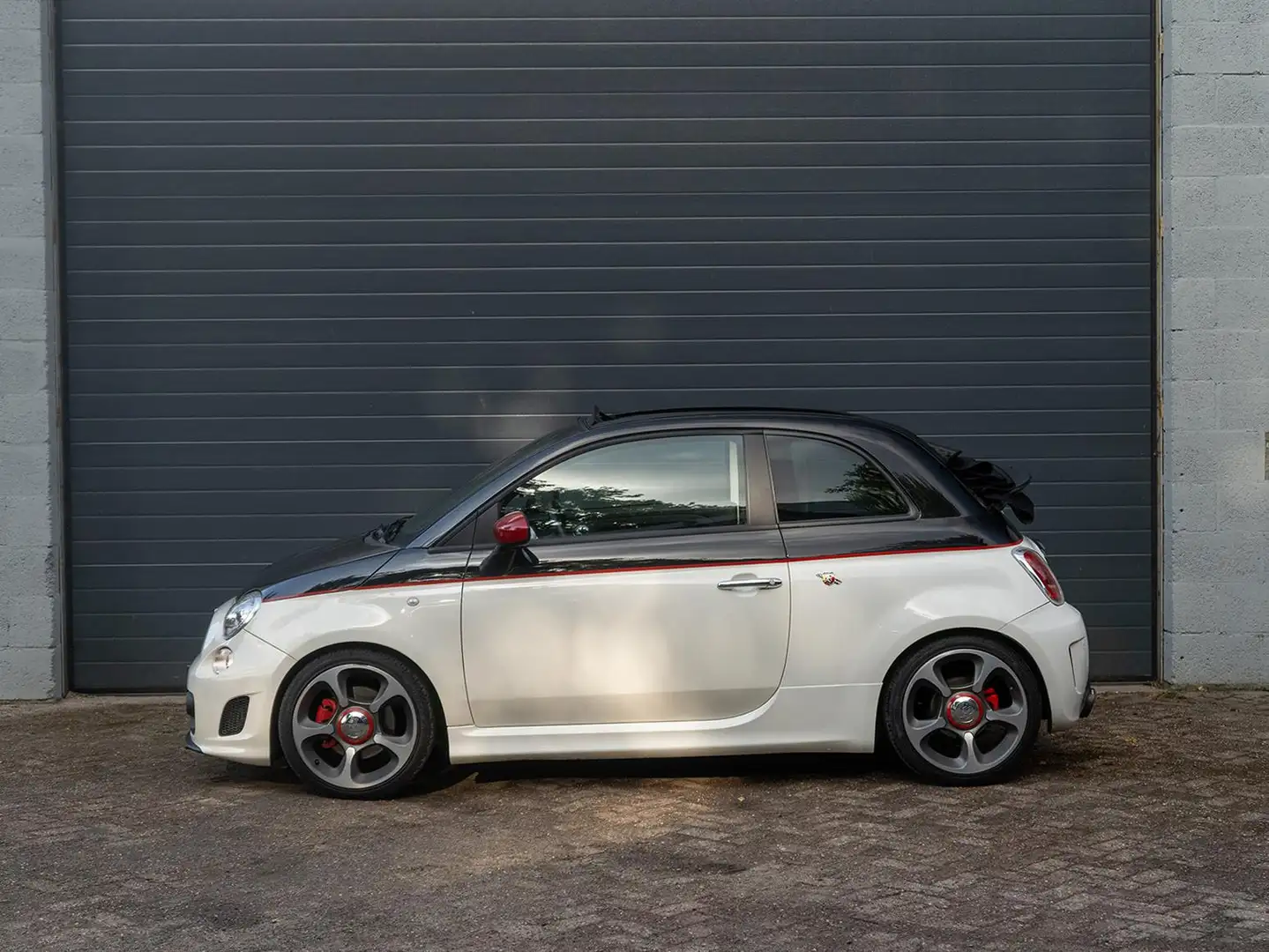 Abarth 500C 1.4-16V Turbo 160pk H5 | Leder | Xenon | Clima | A Fehér - 2