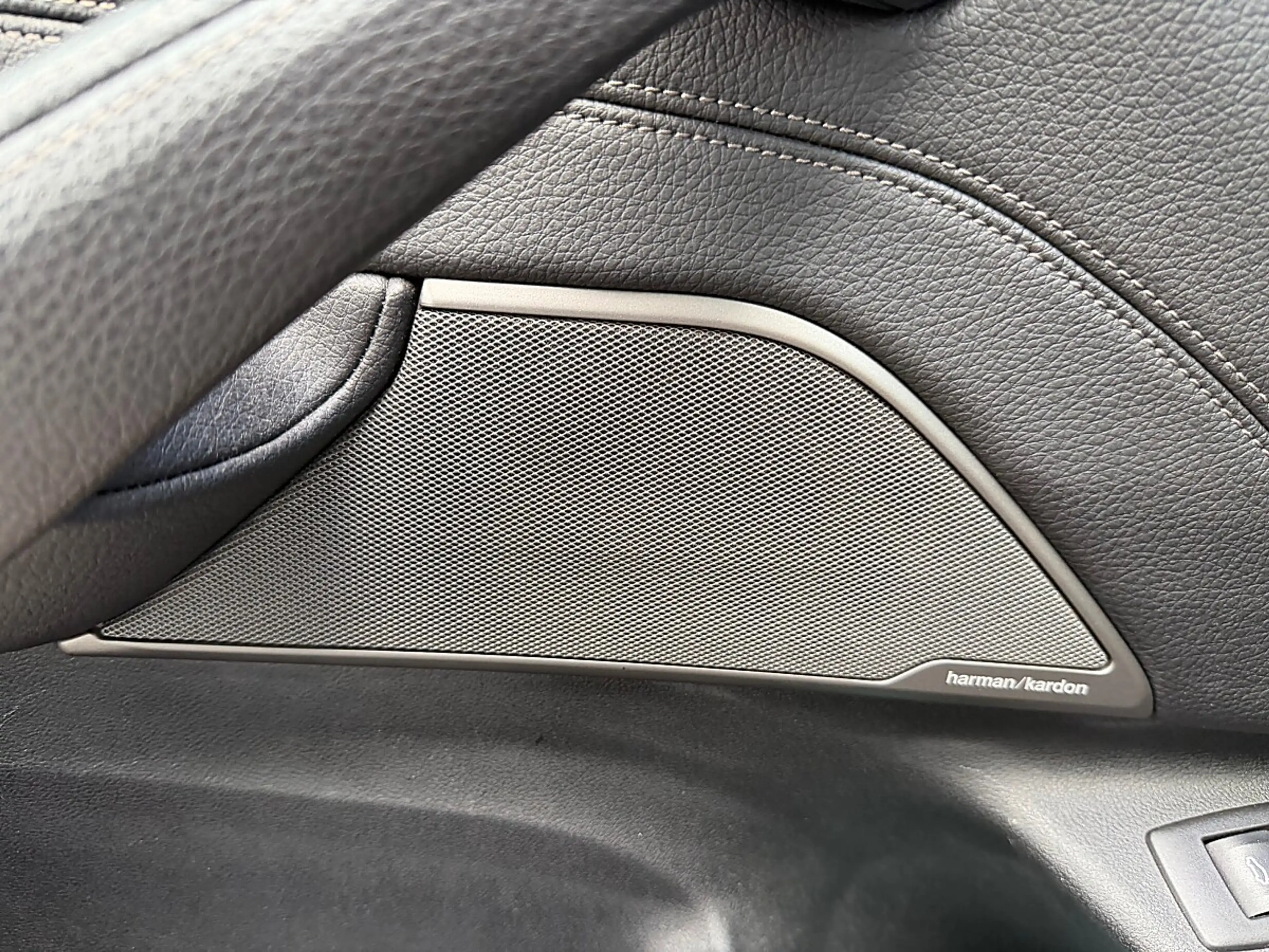 BMW 520 d Sport Line **Ambiente/Led/M Sitze/Night Paket... — photo 14
