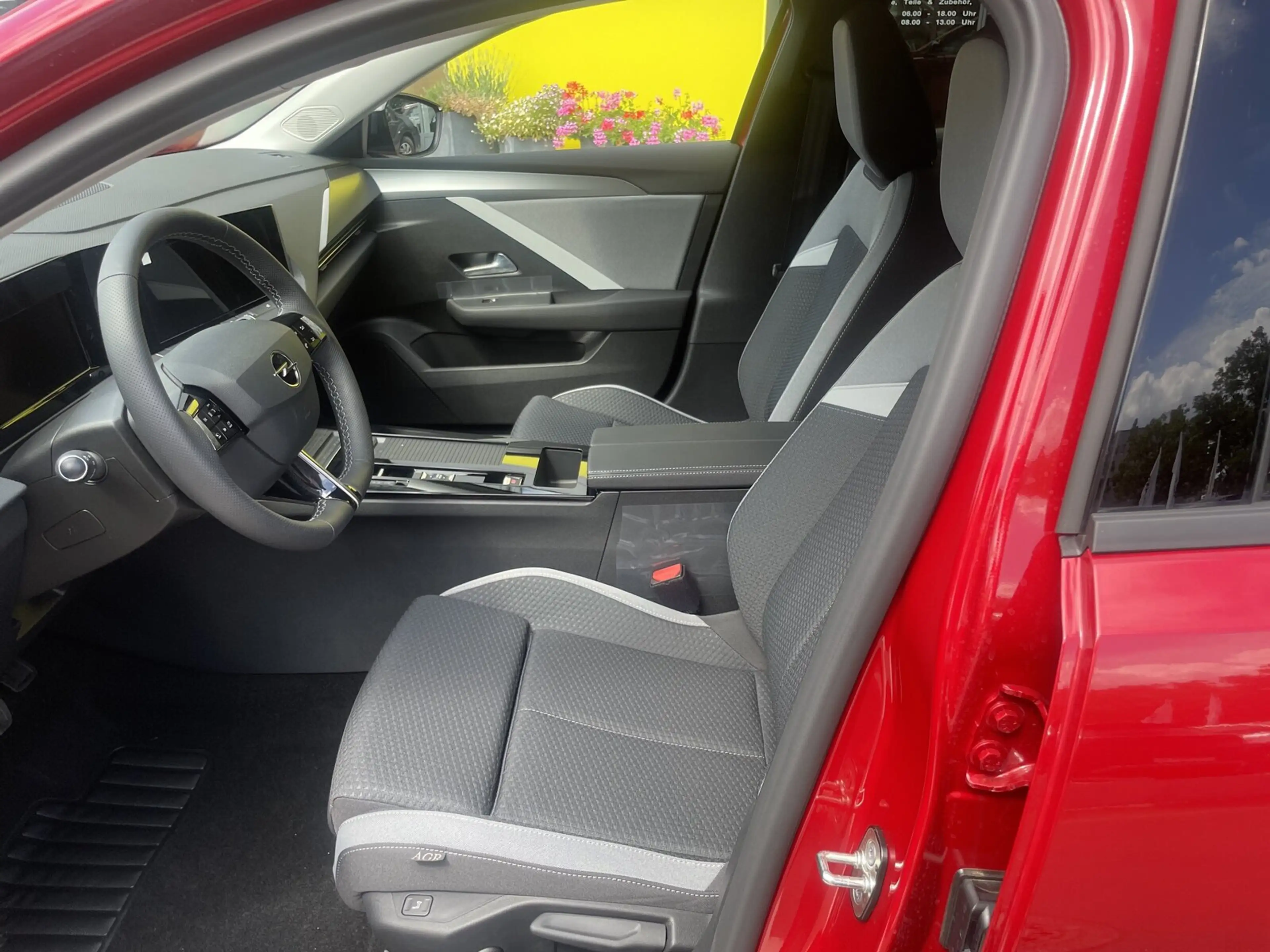 Opel Astra L Edition PHEV 1.6T AT8 *LED*RFK*DAB* — photo 4