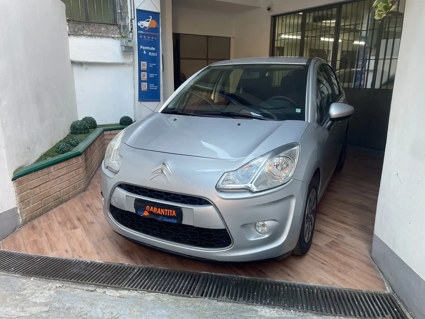 Citroen C3 BENZINA - AREA B MILANO - NEOPATENTATI Argento - 1