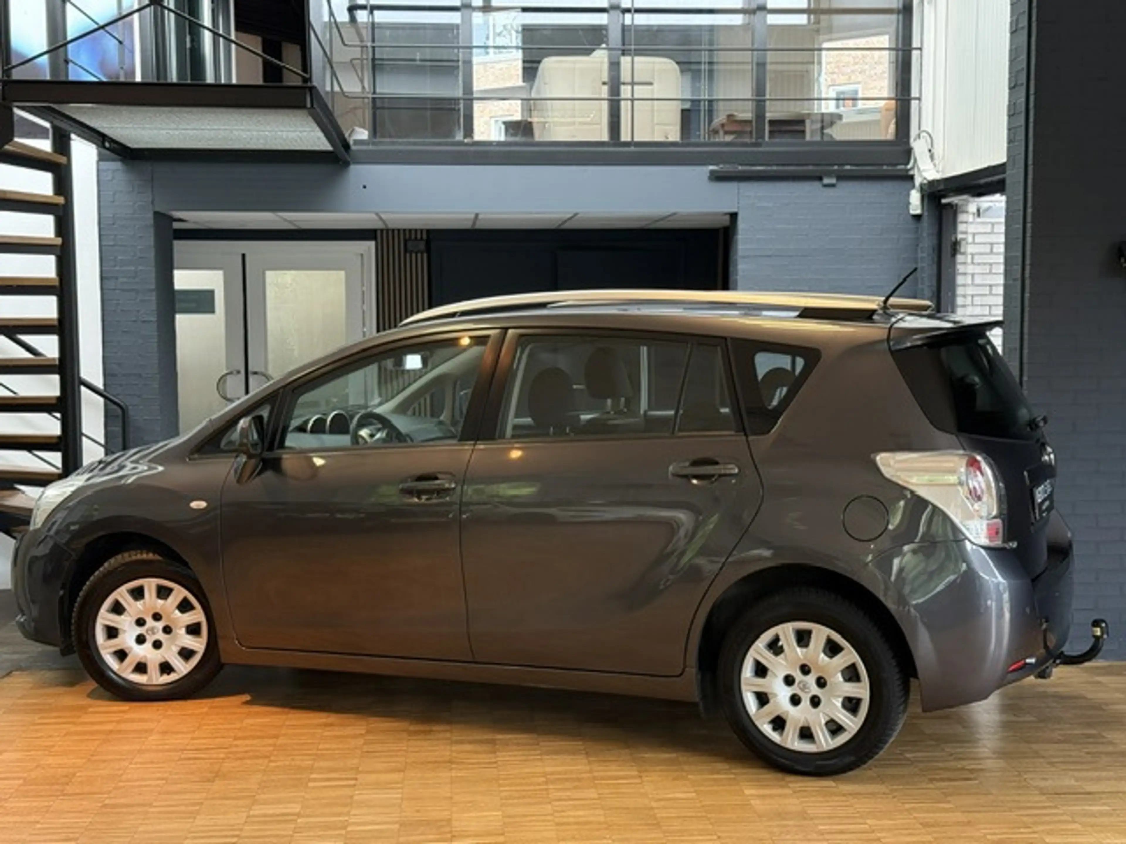 Toyota Verso 1.8 VVT-i Business 7p. Automaat Cruise Dealeronder — photo 4
