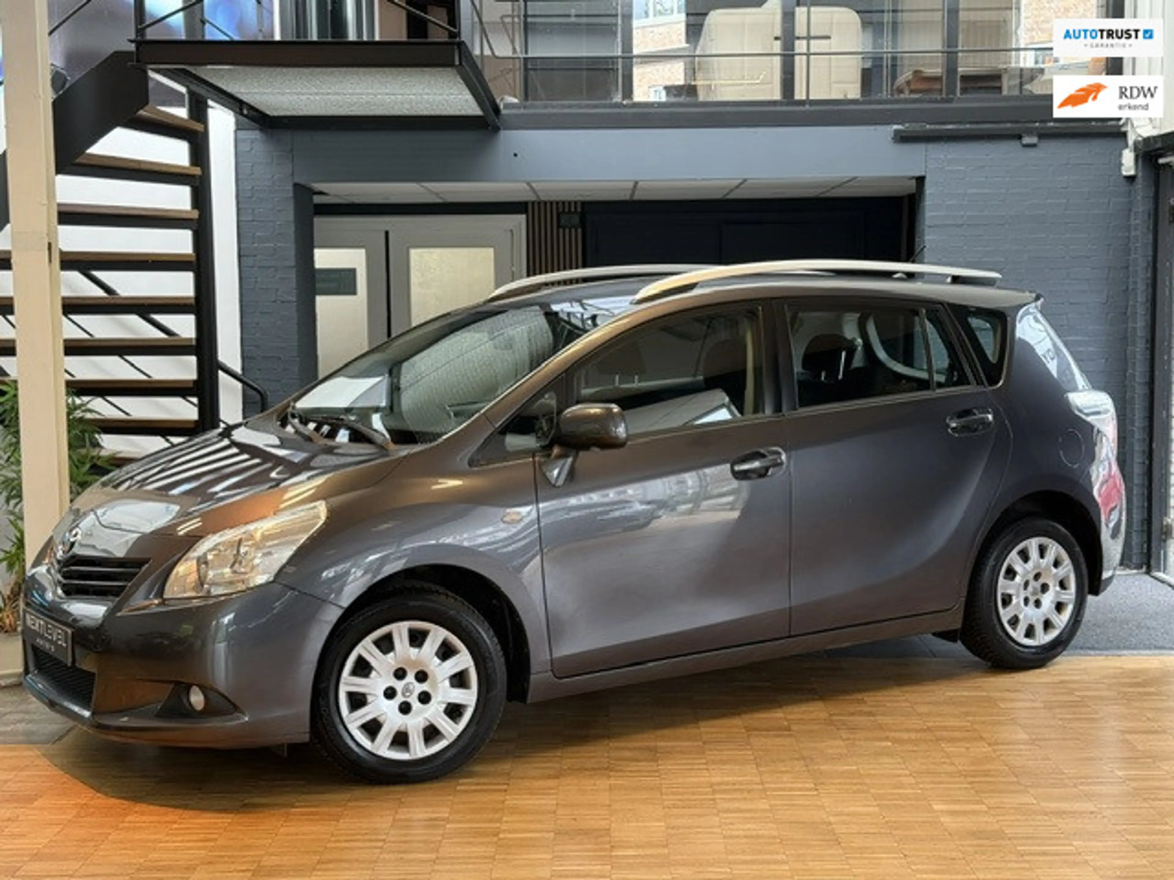 Toyota Verso 1.8 VVT-i Business 7p. Automaat Cruise Dealeronder