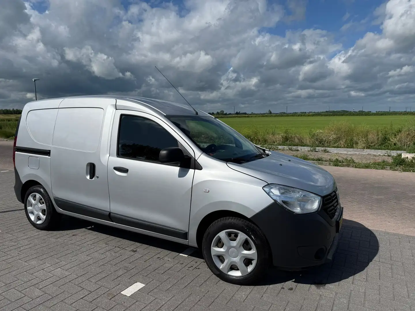 Dacia Dokker Dokker 1.5 dCi 75 Essential - 1