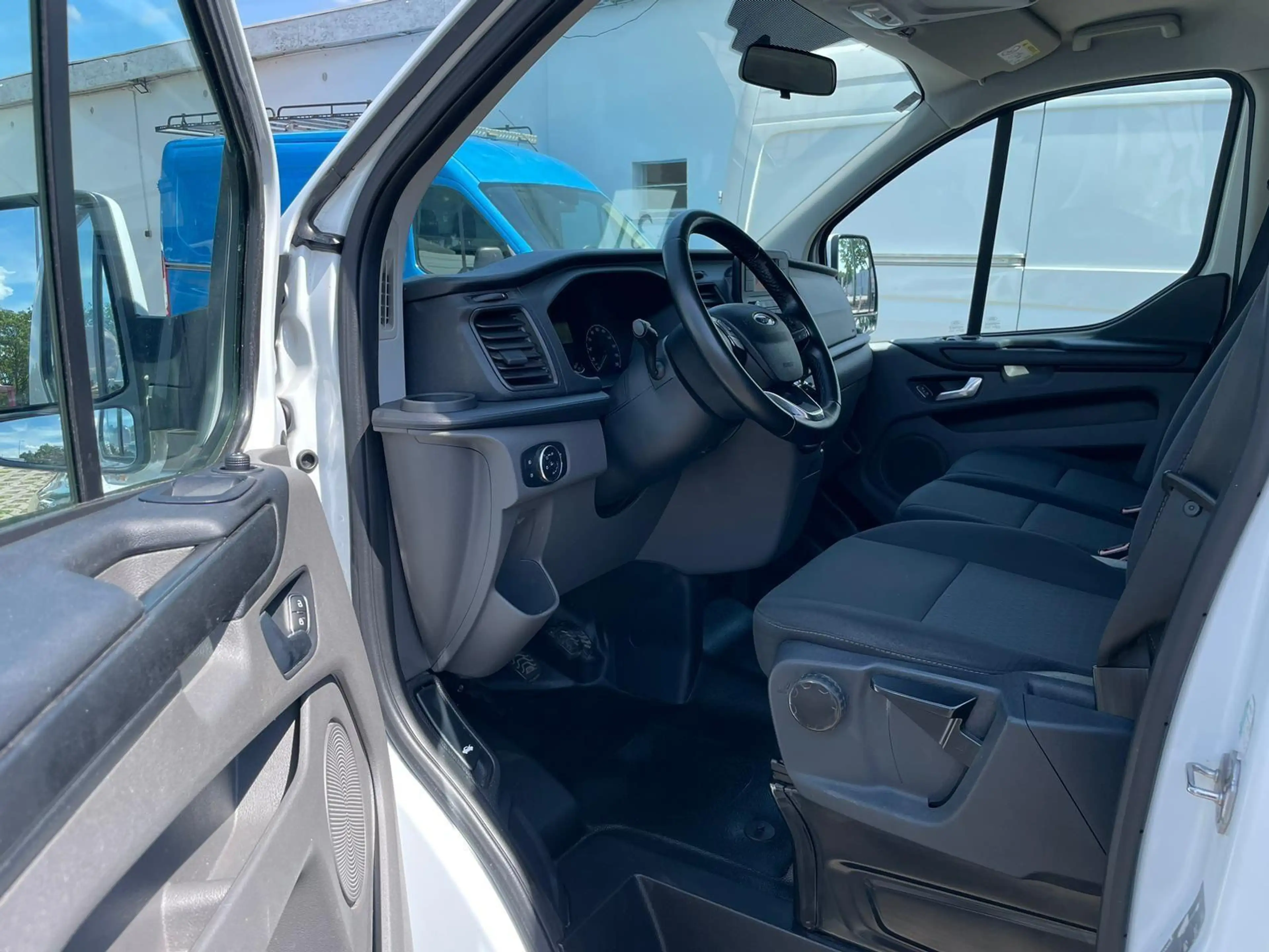 Ford Transit Custom 2.0 TDCi/9.Sitze/KLIMA/1.Hand — photo 13