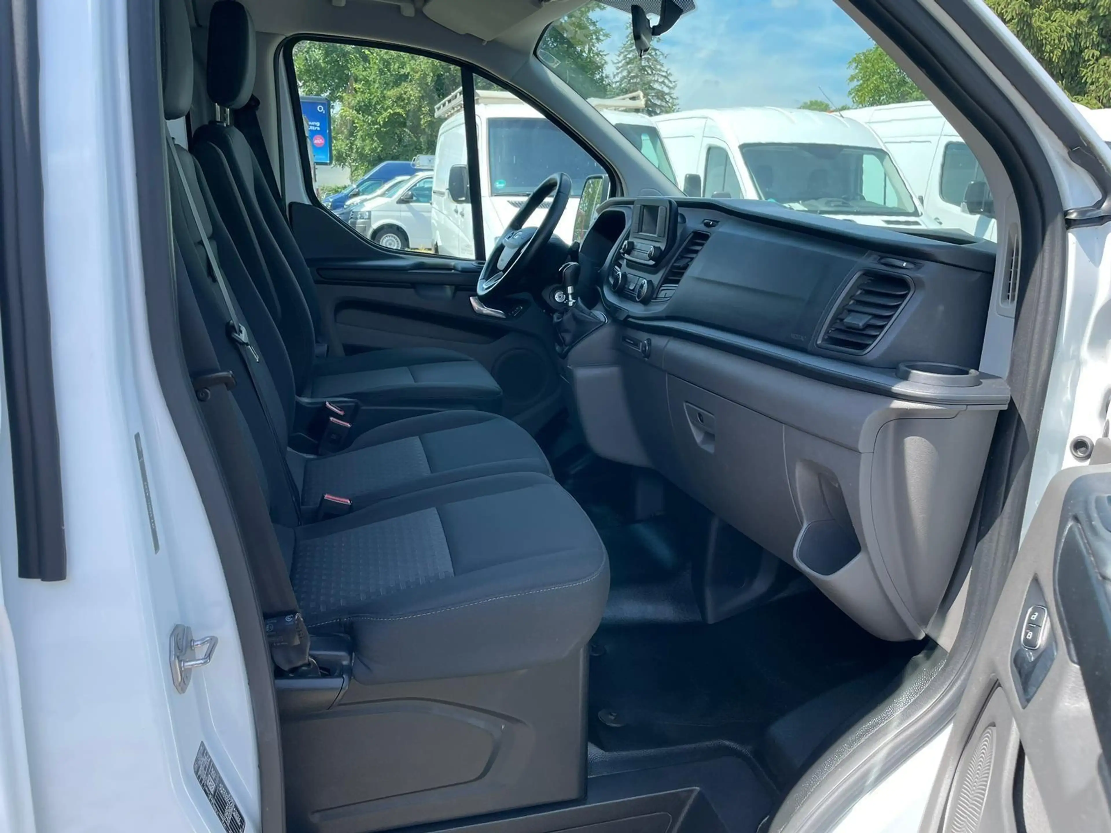 Ford Transit Custom 2.0 TDCi/9.Sitze/KLIMA/1.Hand — photo 6