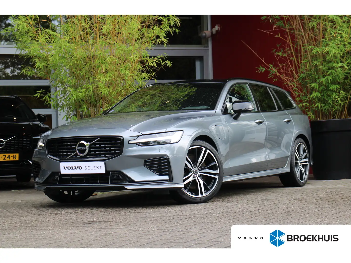 Volvo V60 2.0 T6 Recharge AWD R-Design | Styling Kit | Camer Gris - 1