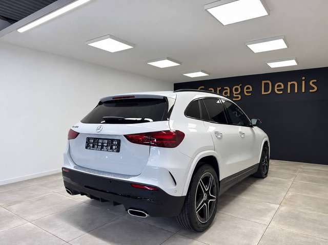 Mercedes-Benz GLA 180 — photo 8