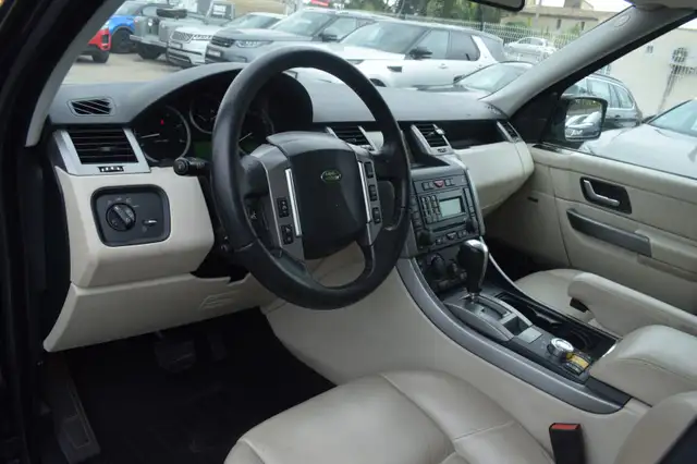 Land Rover Range Rover Sport view 10