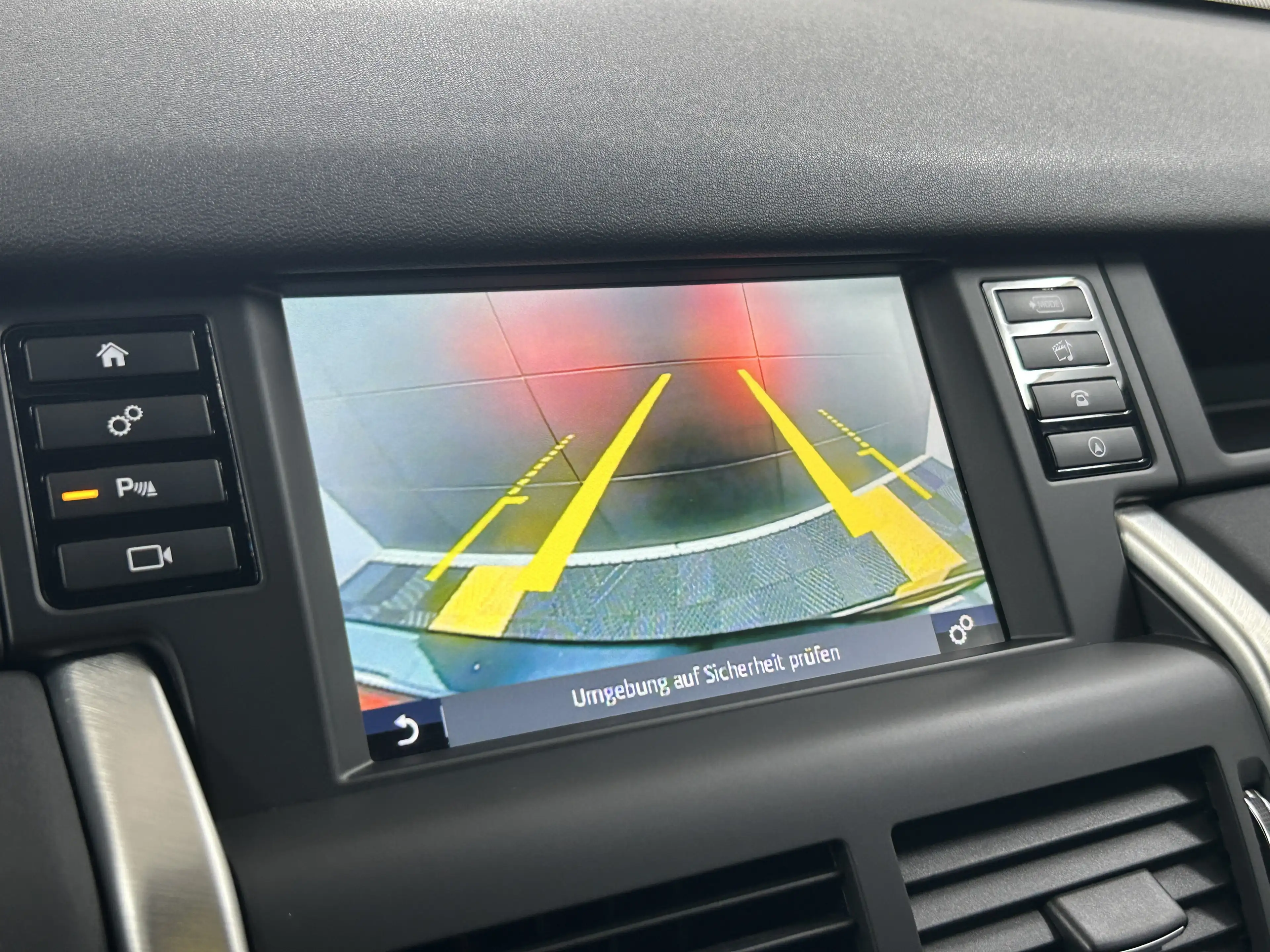 Land Rover Discovery Sport HSE AWD+Pano+Meridian+Kam+Bi-Xen — photo 14