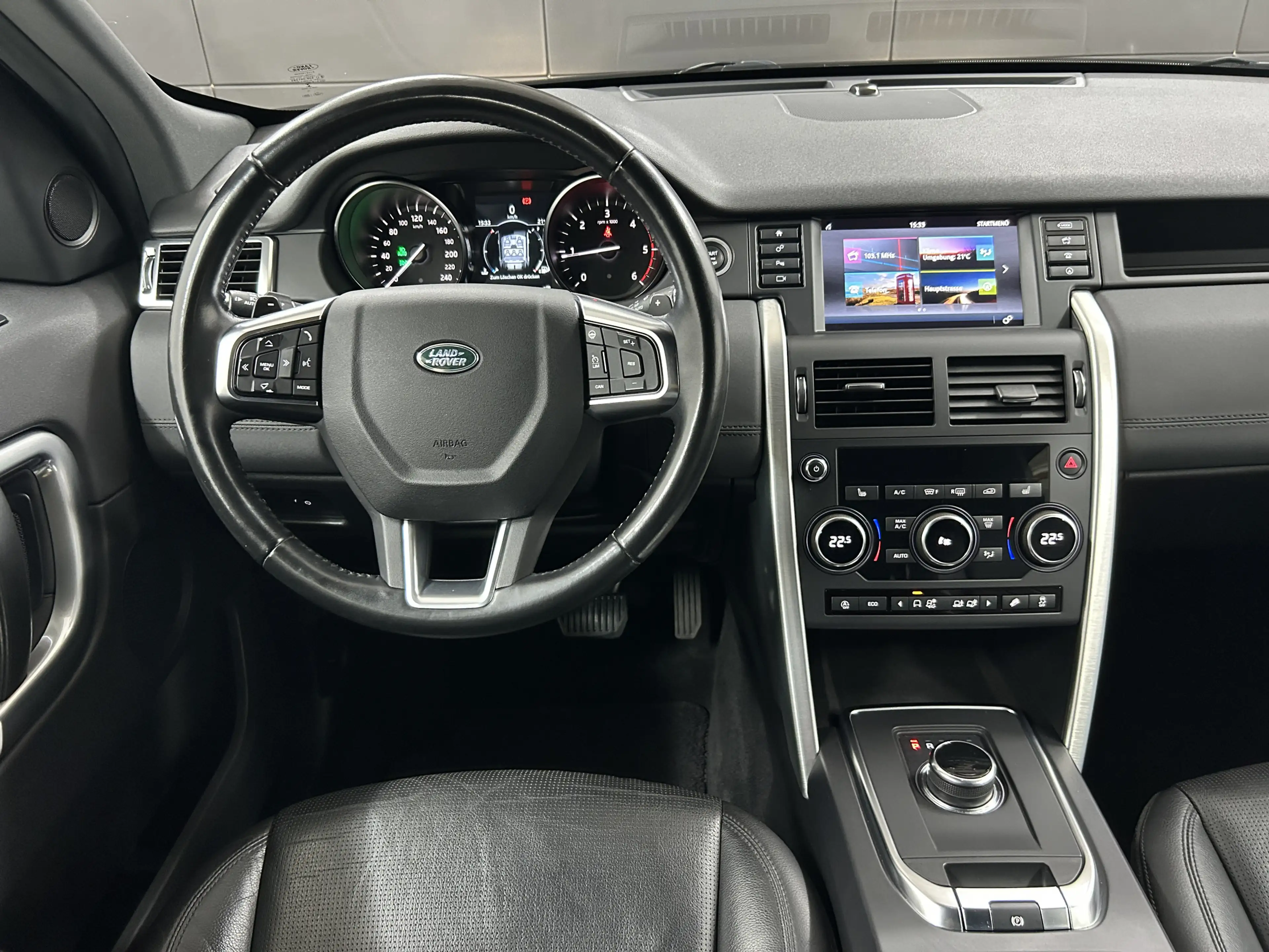 Land Rover Discovery Sport HSE AWD+Pano+Meridian+Kam+Bi-Xen — photo 12