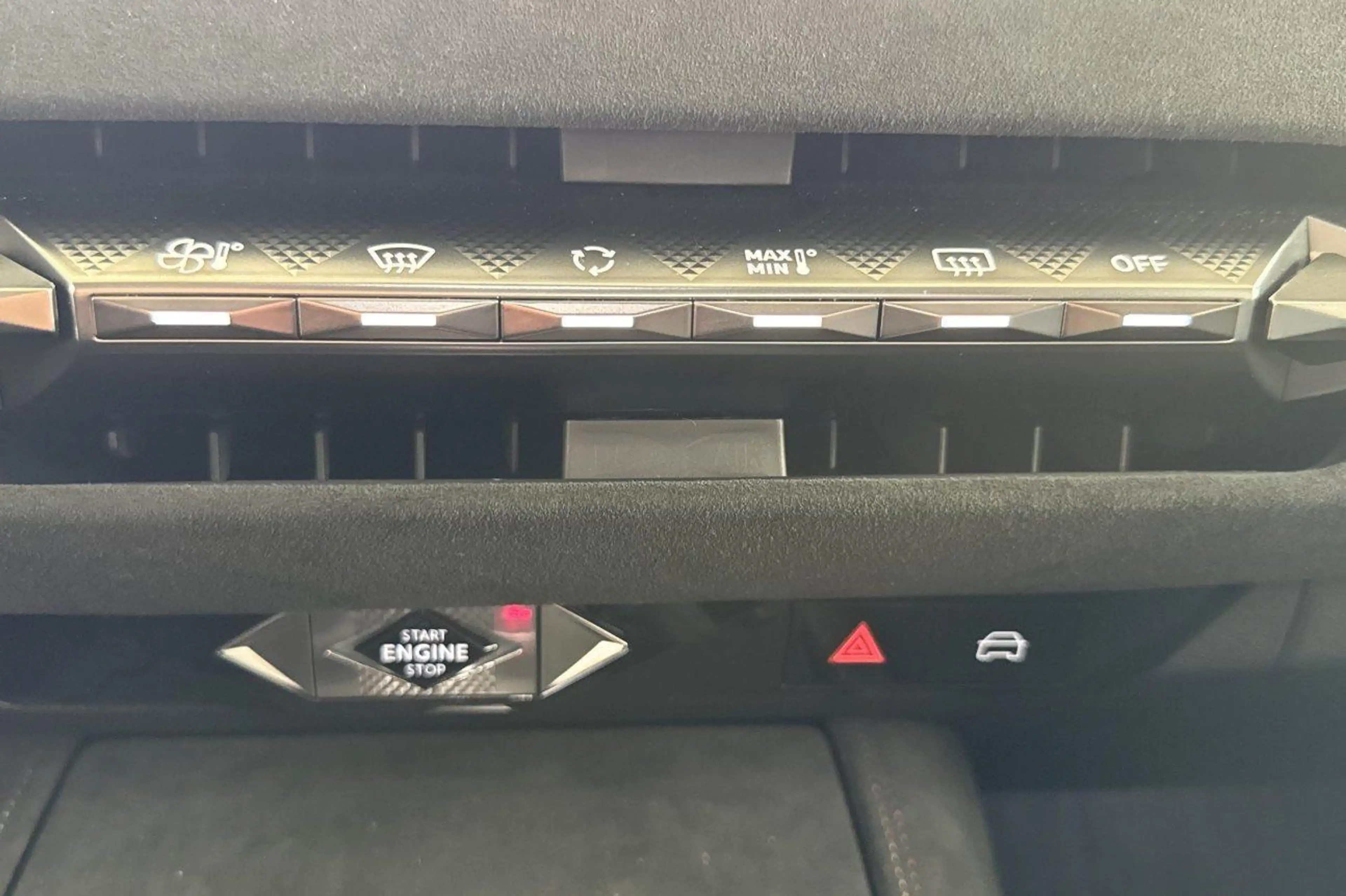DS Automobiles DS 4 Performance Line+ - PHEV - 225 PK - PANO — photo 15