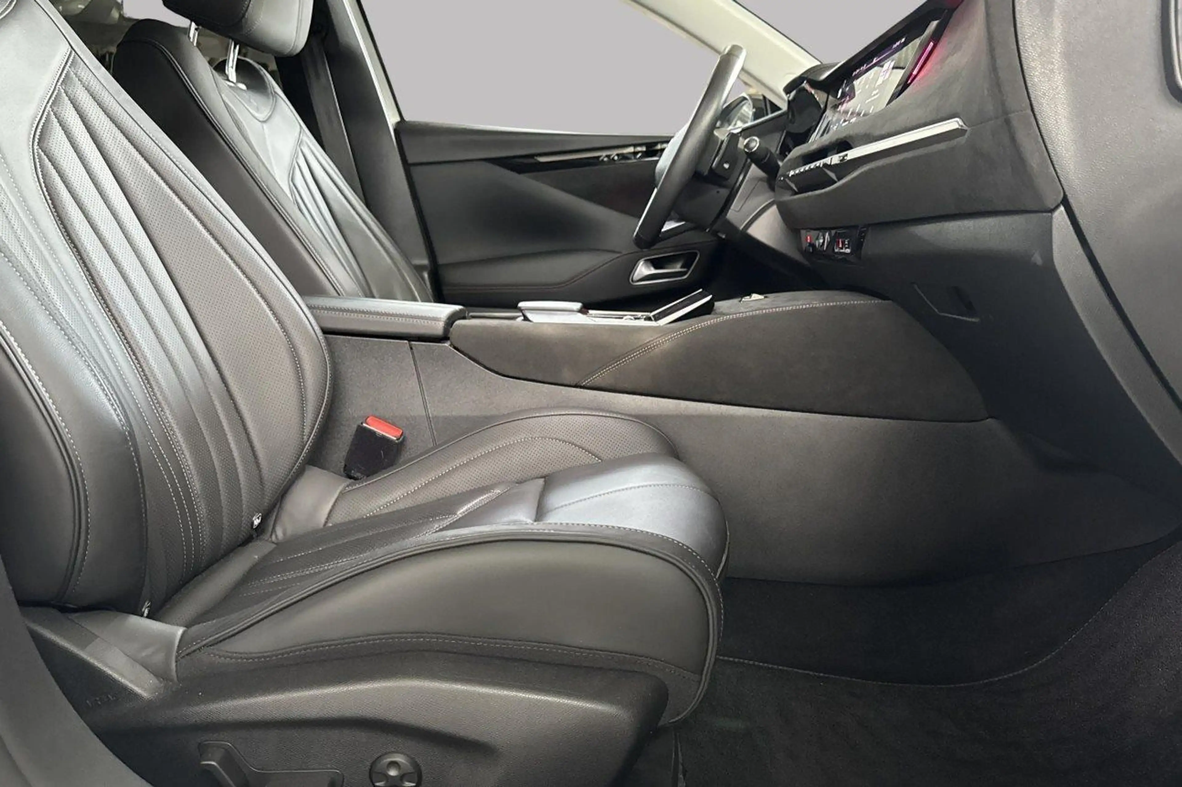 DS Automobiles DS 4 Performance Line+ - PHEV - 225 PK - PANO — photo 8