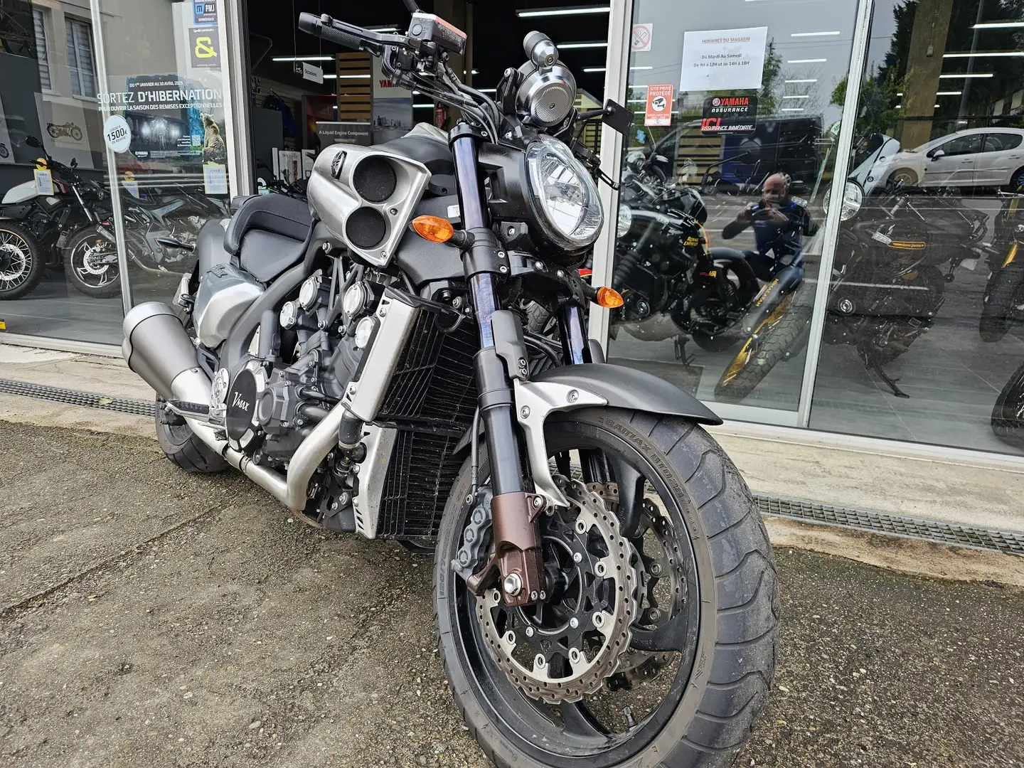 Yamaha Vmax Noir - 2