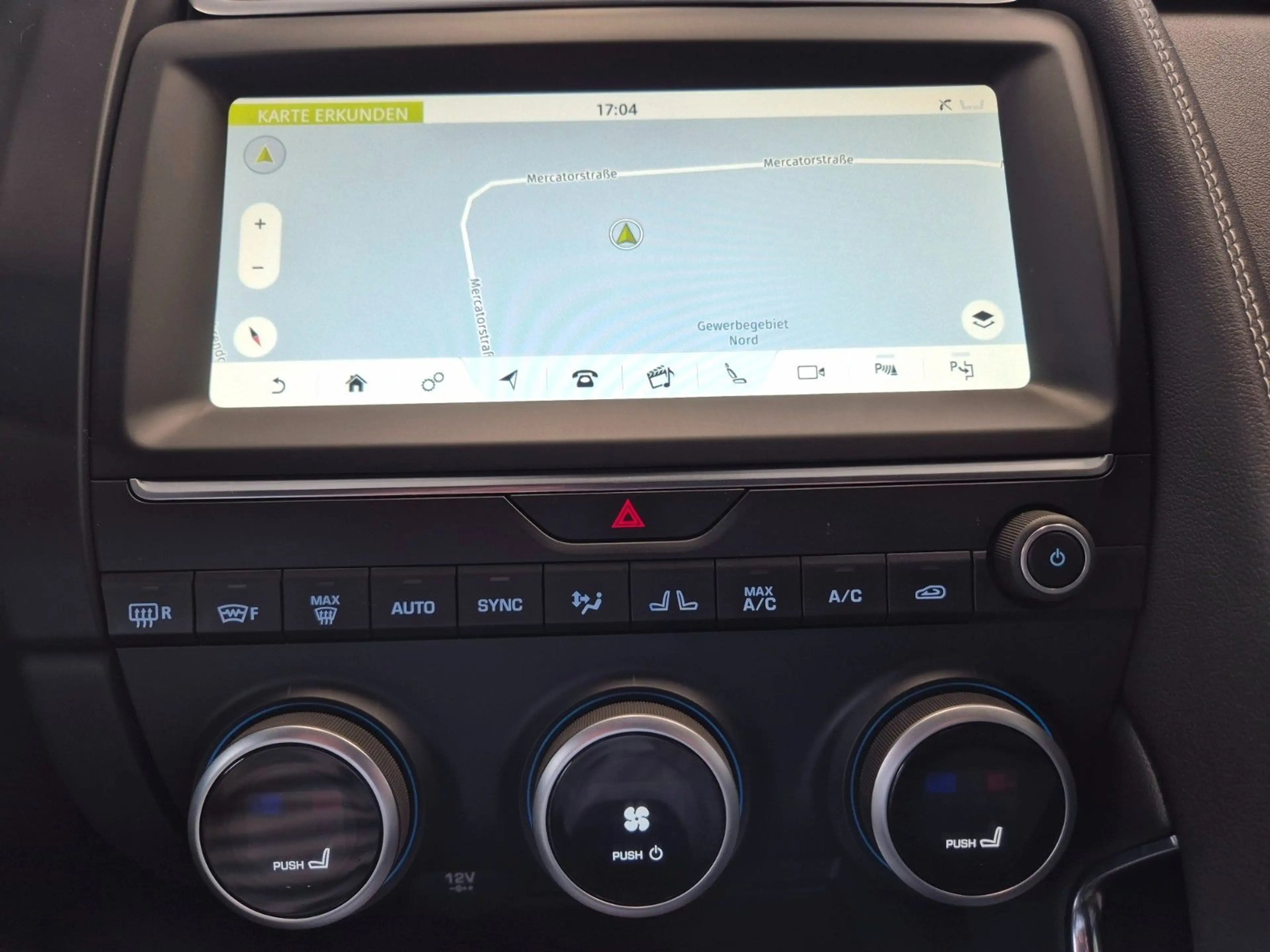 Jaguar E-Pace E-PACE R-DYNAMIC S AWD LEDER ACC MERIDIAN 360CAM — photo 13