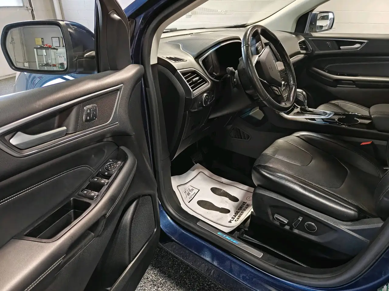 Ford Edge photo Ford Edge
