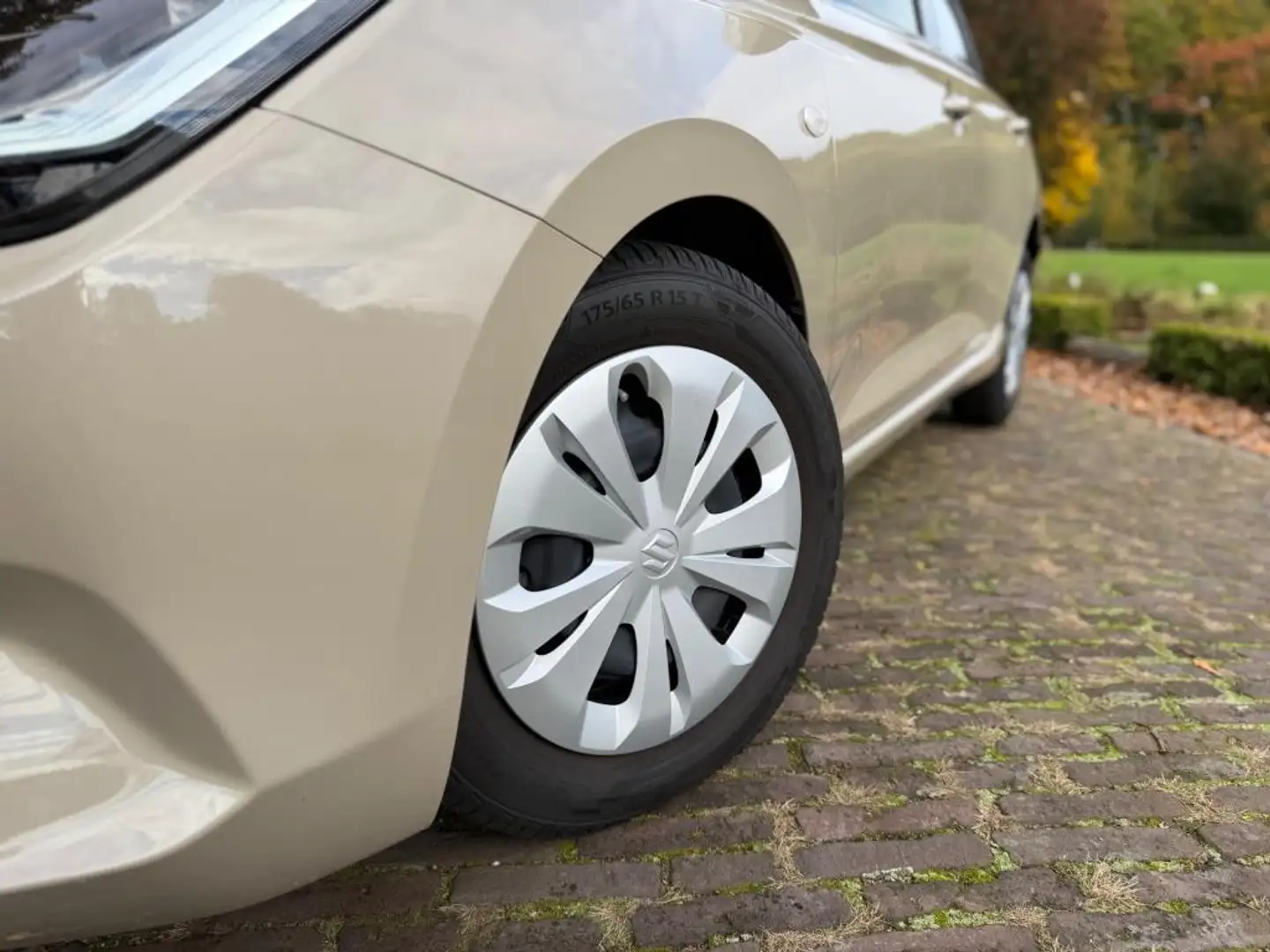 Suzuki Swift 1.2 Smart Hybrid | Adaptive | Camera | !3800KM! | Marrón - 2