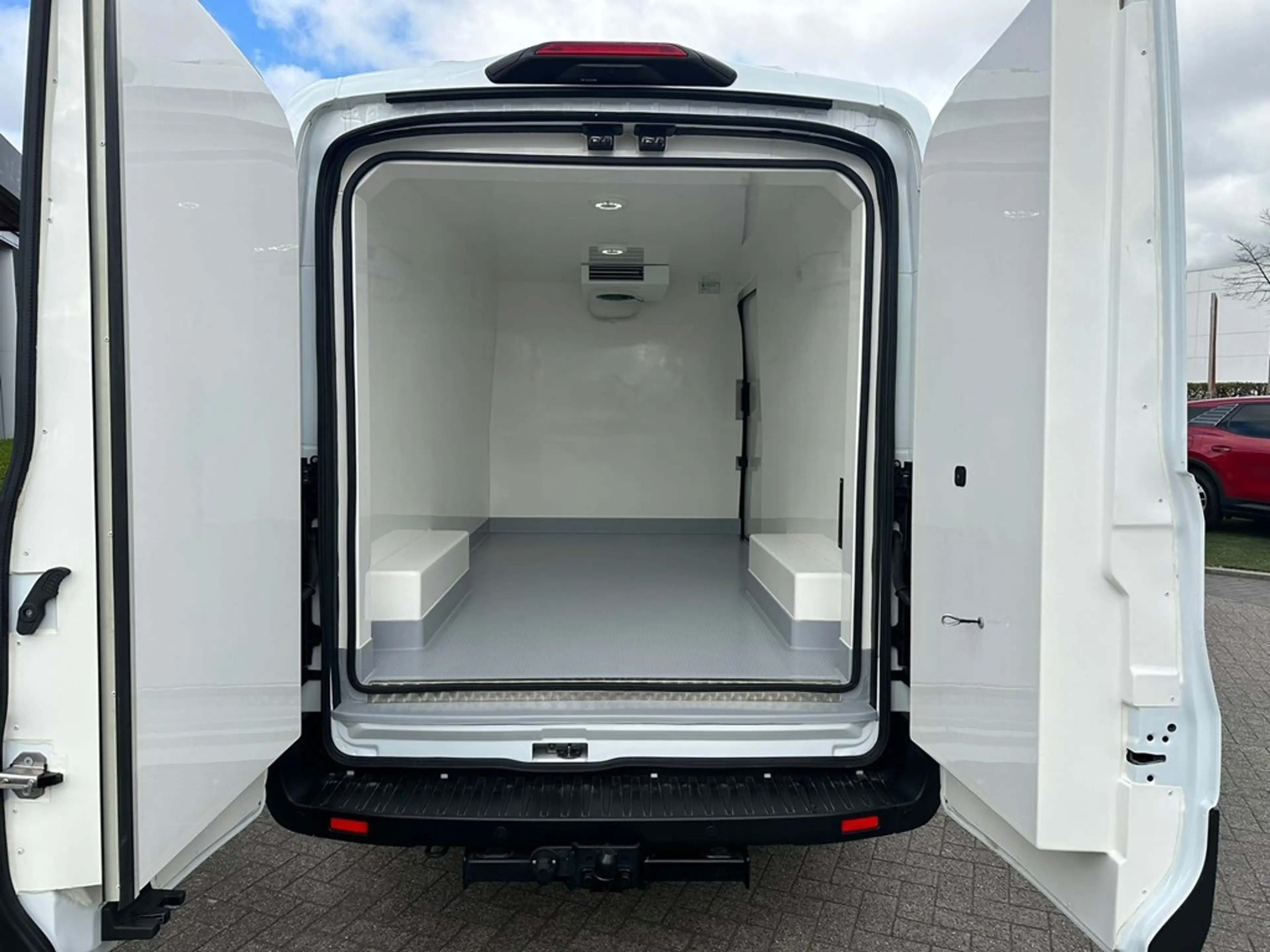 Ford E-Transit 2T Koelwagen — photo 2