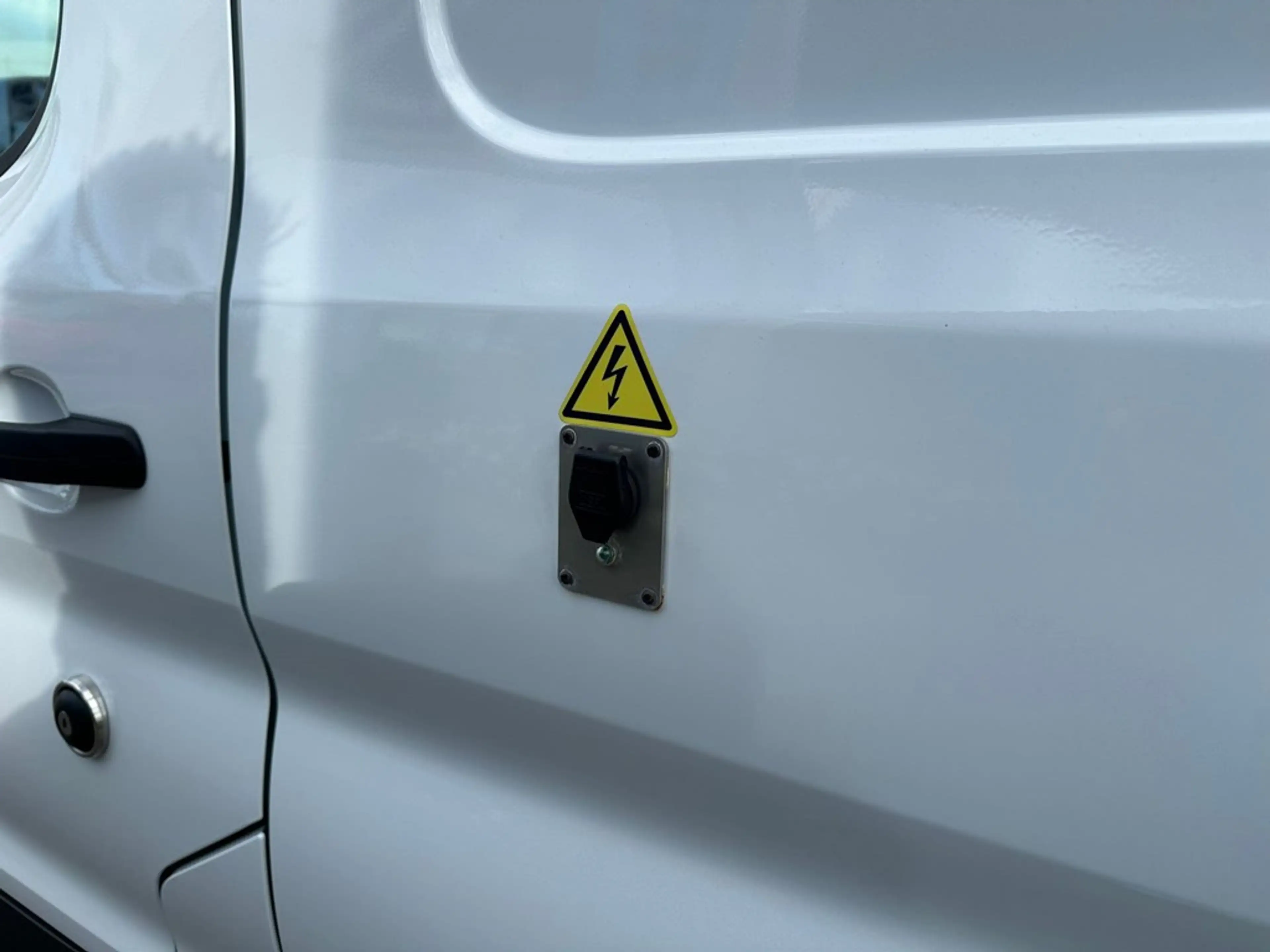 Ford E-Transit 2T Koelwagen — photo 6