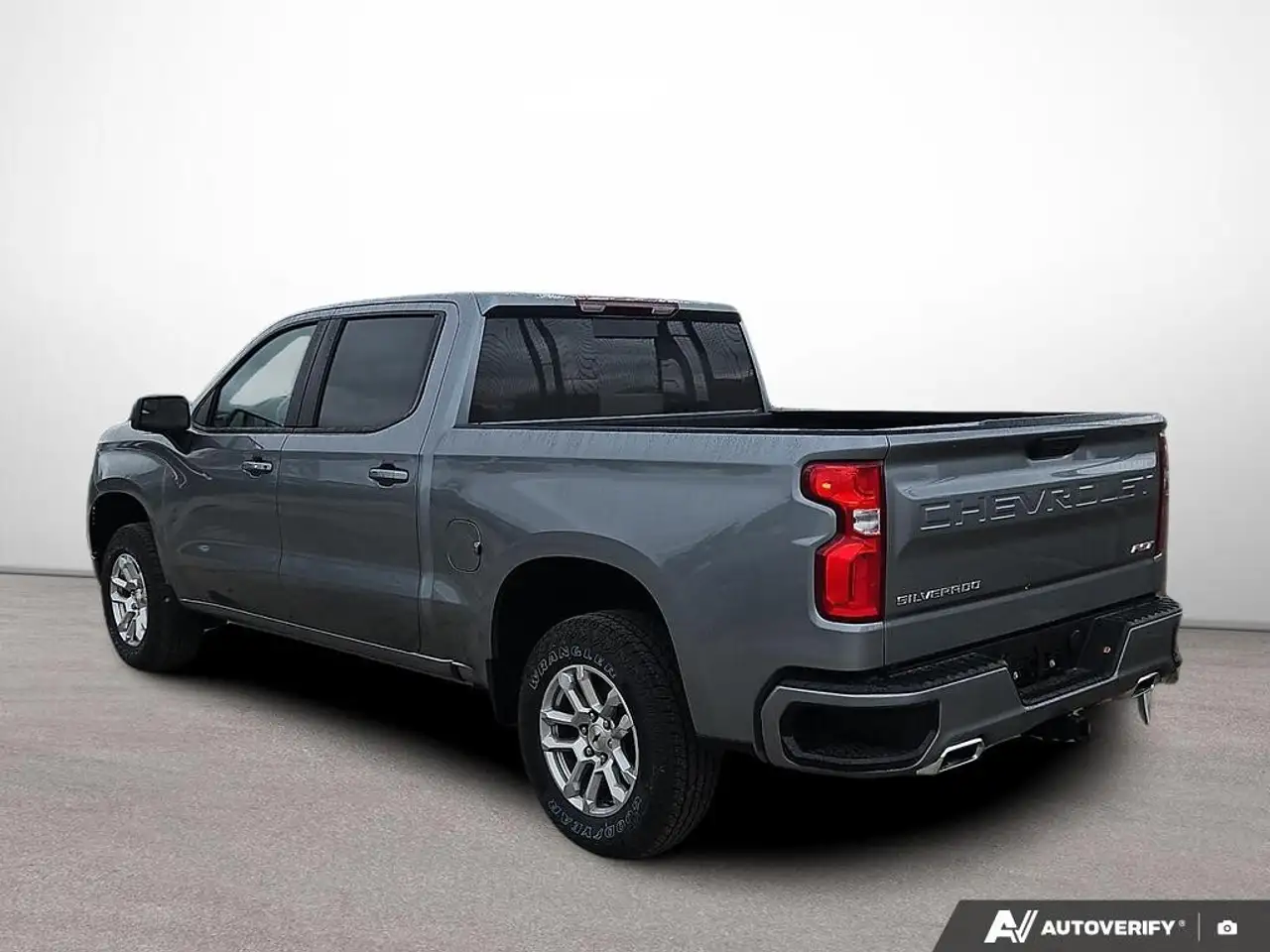 Chevrolet Silverado 1500 снимка Chevrolet Silverado 1500