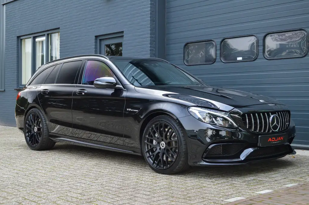 Mercedes-Benz C 63 AMG 2018 из Европы — купить под ключ