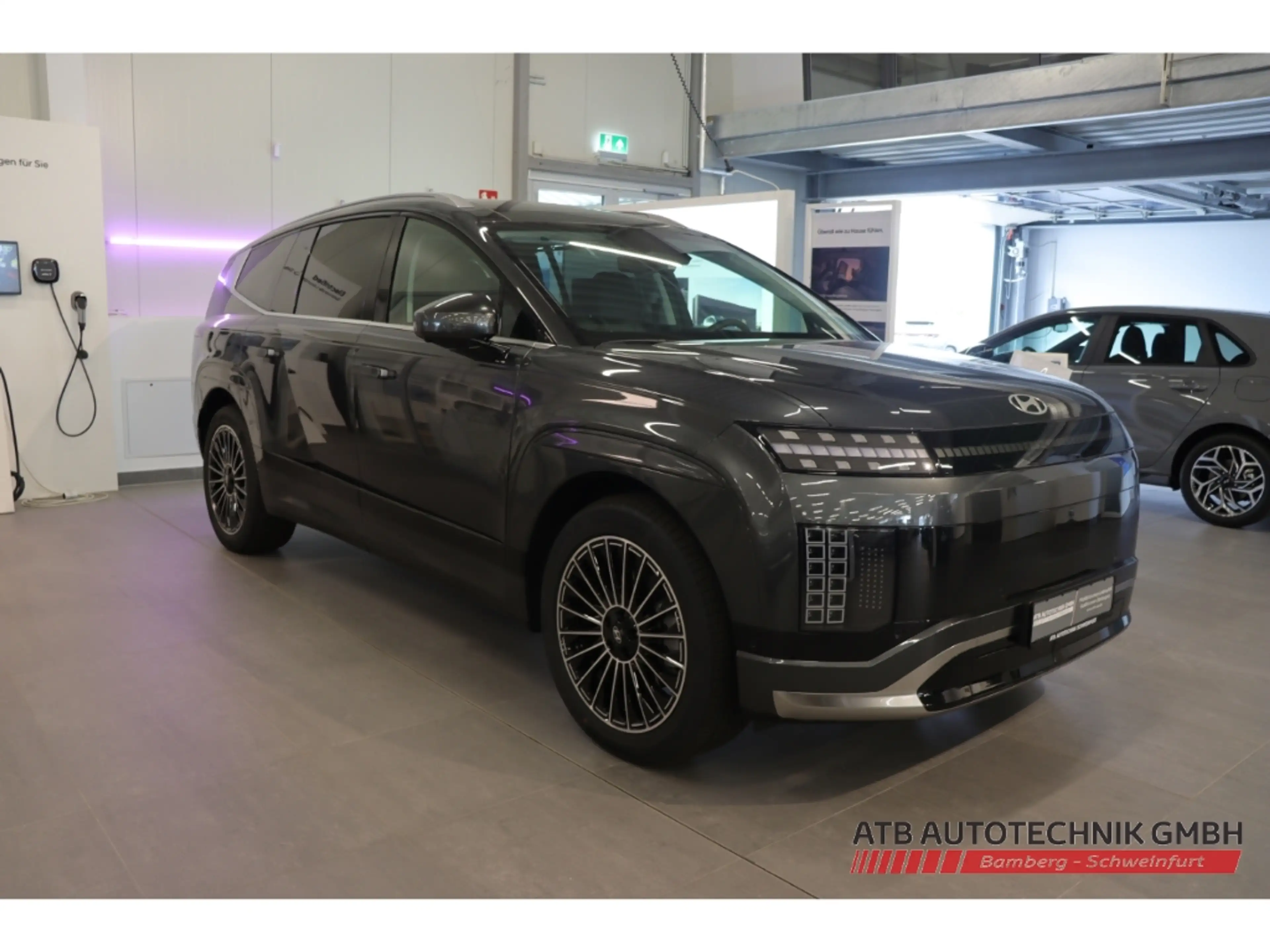 Hyundai IONIQ 9 UNIQ 7-Sitzer MY26 307 PS 4WD HUD El. Panodach — photo 4