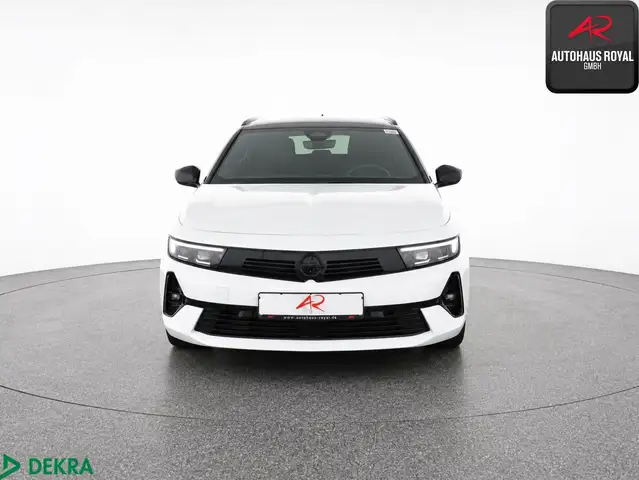 Opel Astra view 8