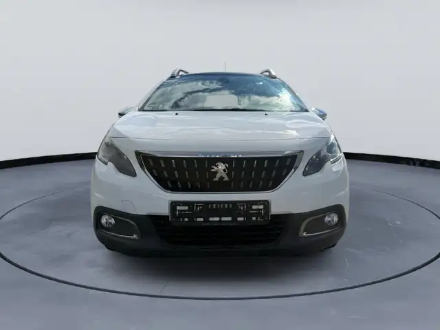 Peugeot 2008 view 8