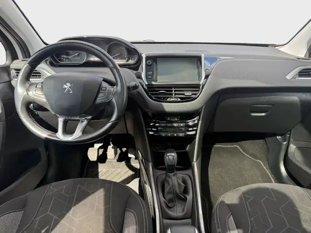 Peugeot 2008 view 12