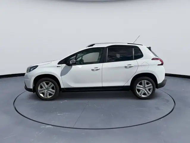 Peugeot 2008 view 2