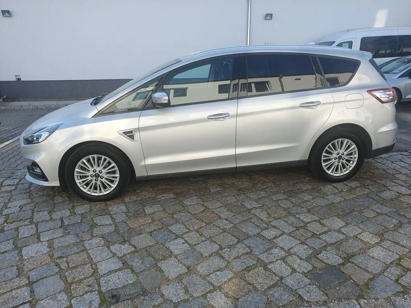 Ford S-Max S-MAX Business Autom  NAVI LED M & S Räder Argent - 2
