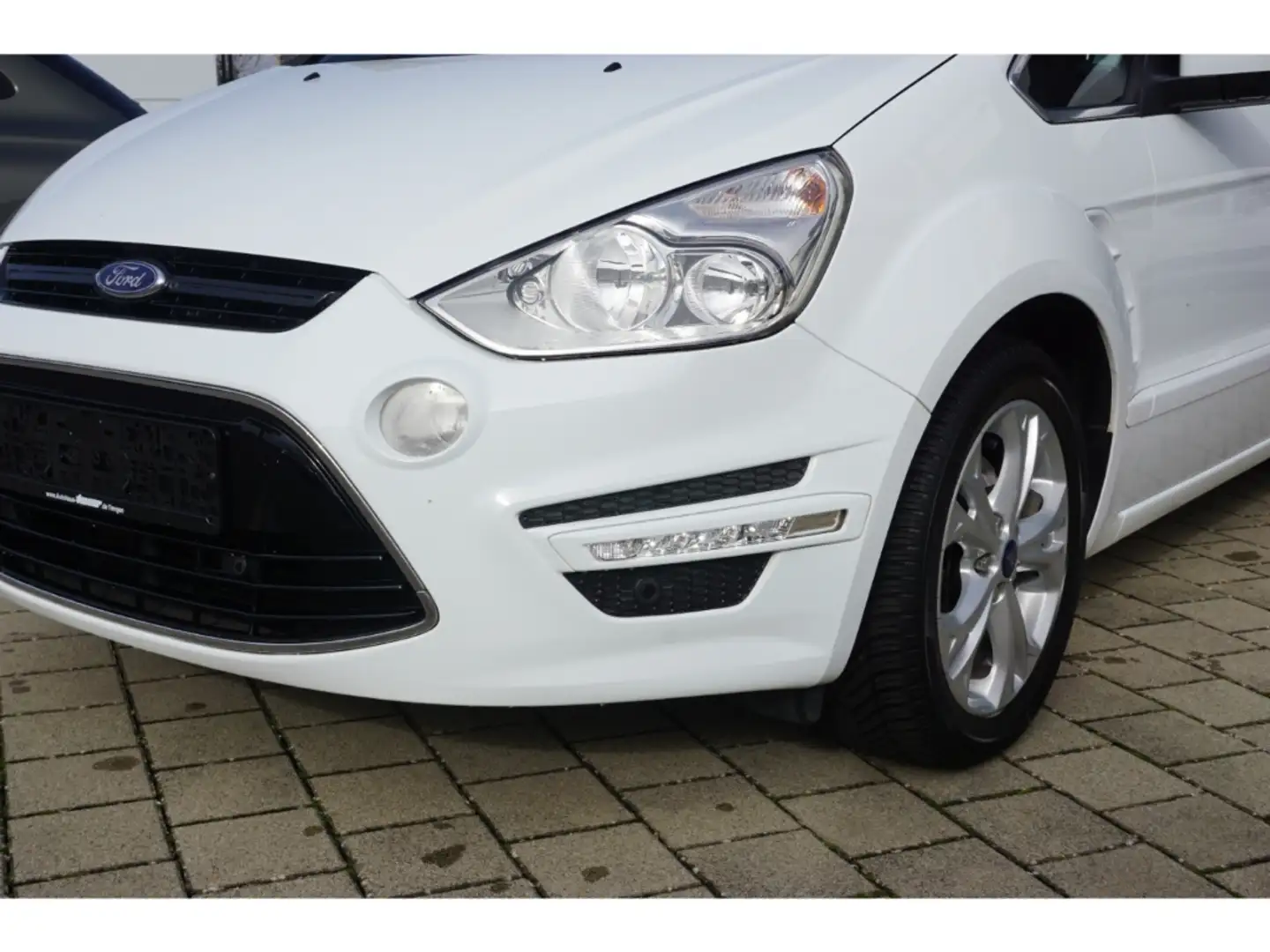 Ford S-Max 1.6 EcoBoost Titanium AHK 7-Si. Navi Temp. SHZ Weiß - 2