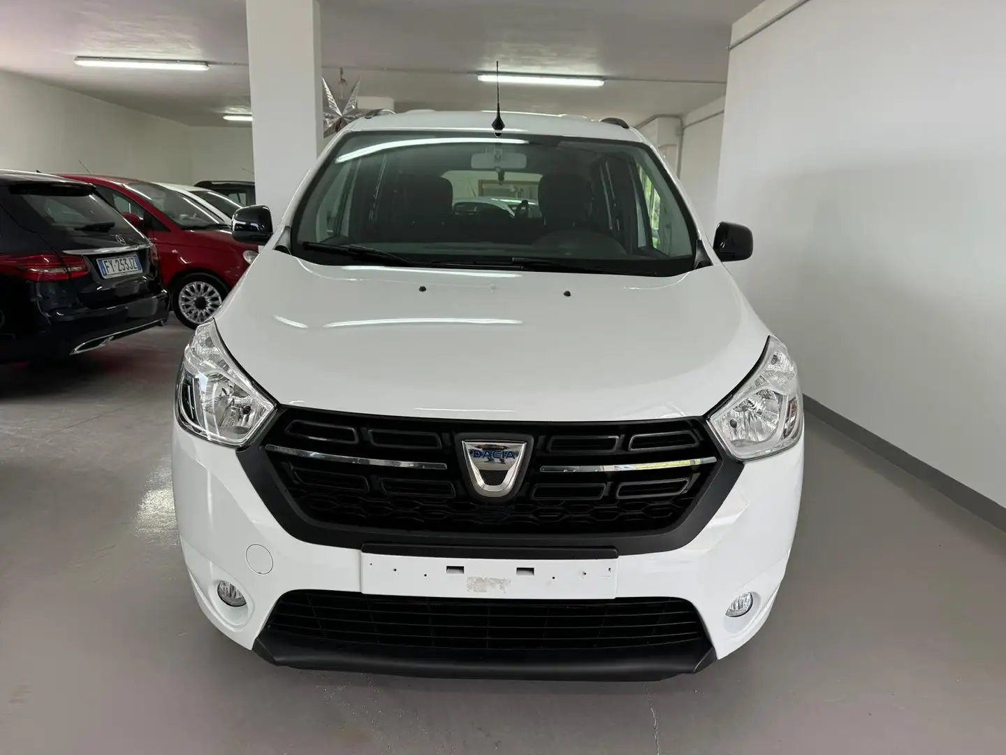 Dacia Lodgy 1.5 blue dci Comfort s Bianco - 2