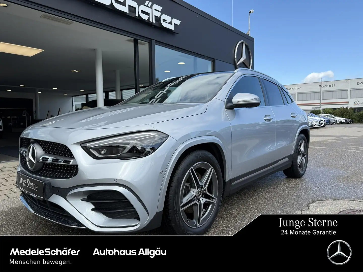 Mercedes-Benz GLA 220 GLA 220 d 4M AMG Premium+ AHK LEDER Pano NP75 Park Silber - 1