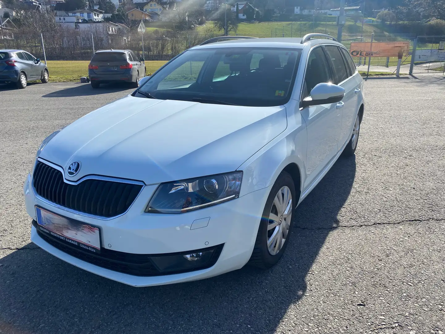 Skoda Octavia Combi 1,6 TDI Style #Navi #Xenon #Teilleder Weiß - 2