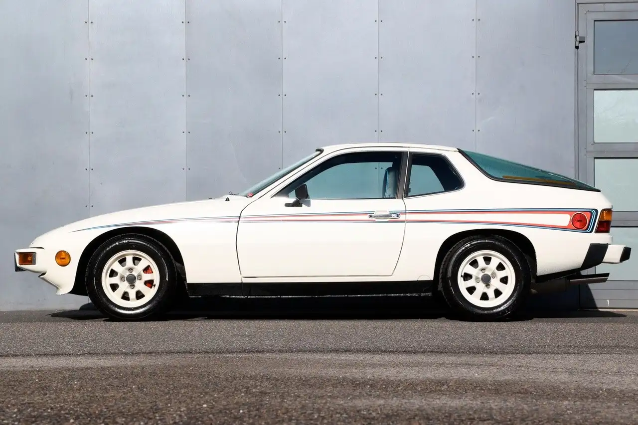 Porsche 924 Targa, Martini Edition, foto 11