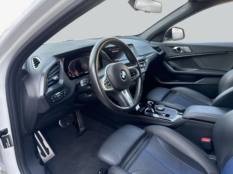 BMW 118 i Aut. M-Paket LED HiFi Navi Lenkradheizung — photo 10
