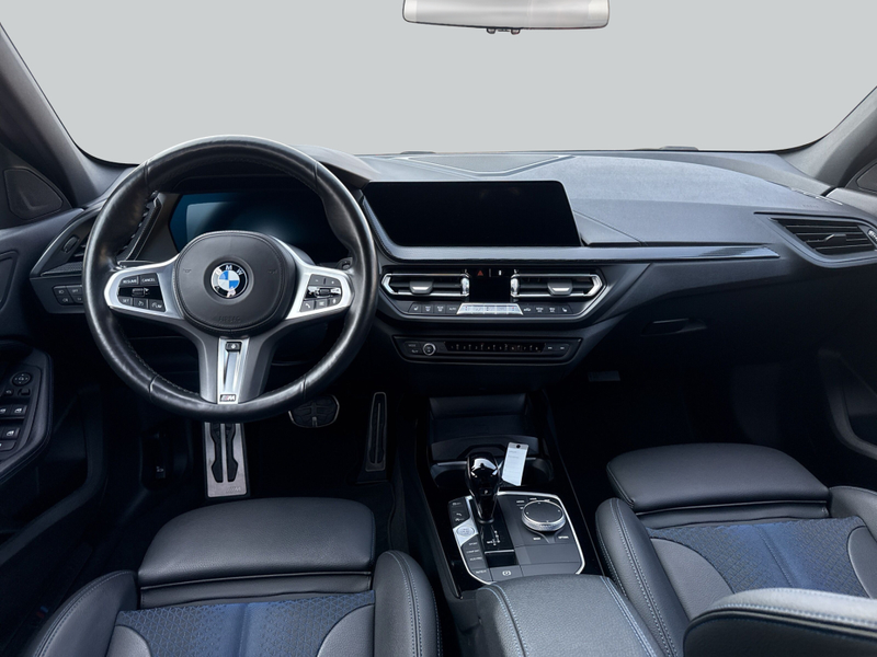 BMW 118 i Aut. M-Paket LED HiFi Navi Lenkradheizung — photo 14